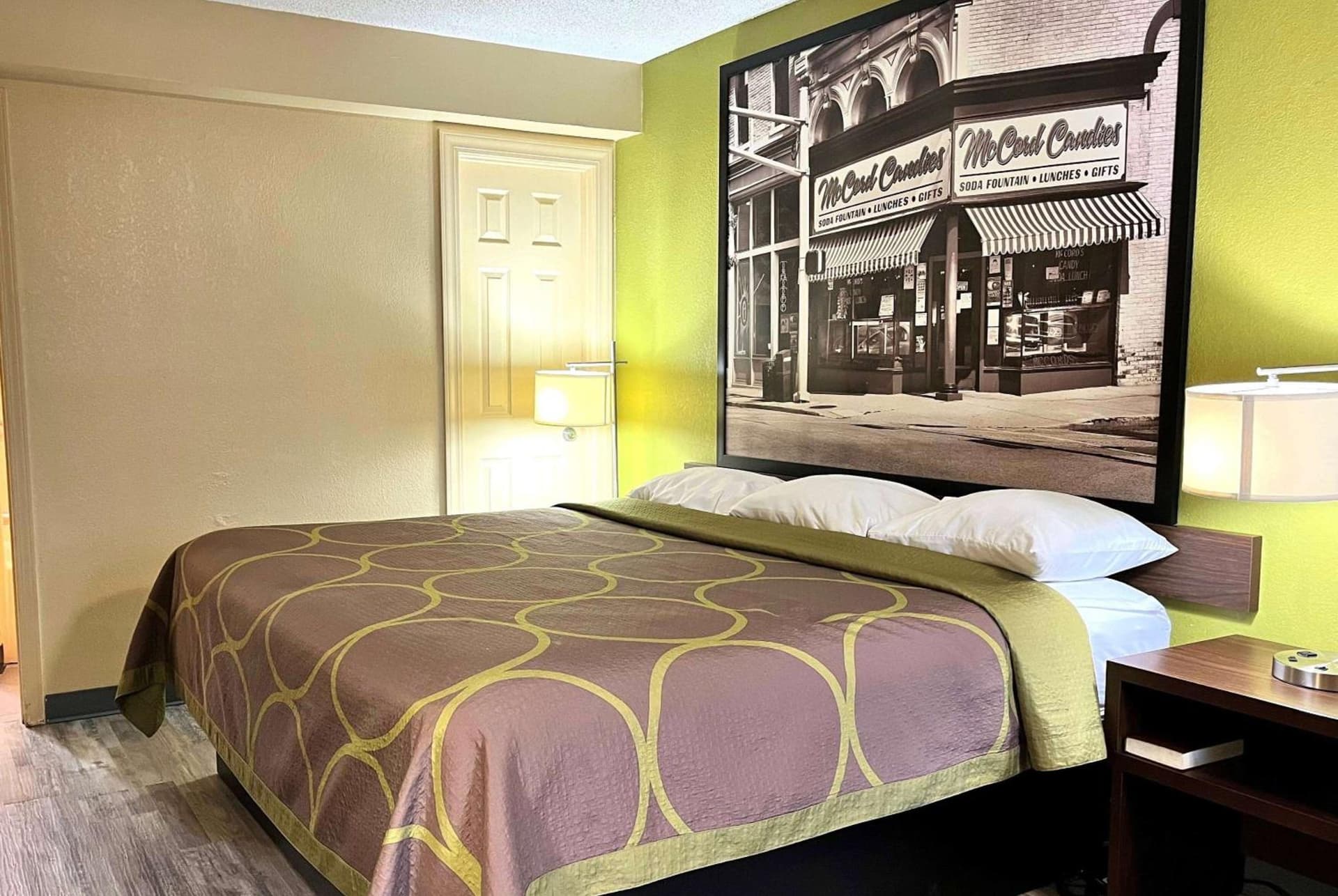 Super 8 by Wyndham Lafayette / Purdue Area gallery photo in Lafayette, IN — image 16
