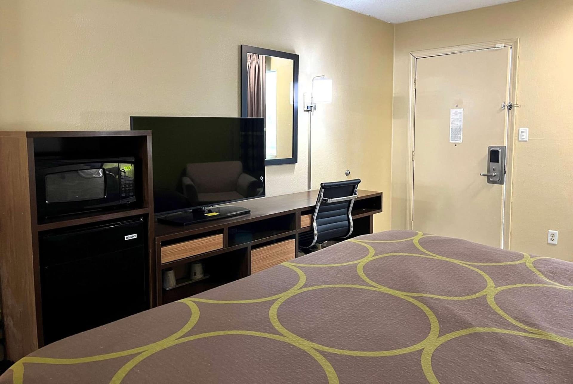 Super 8 by Wyndham Lafayette / Purdue Area gallery photo in Lafayette, IN — image 71