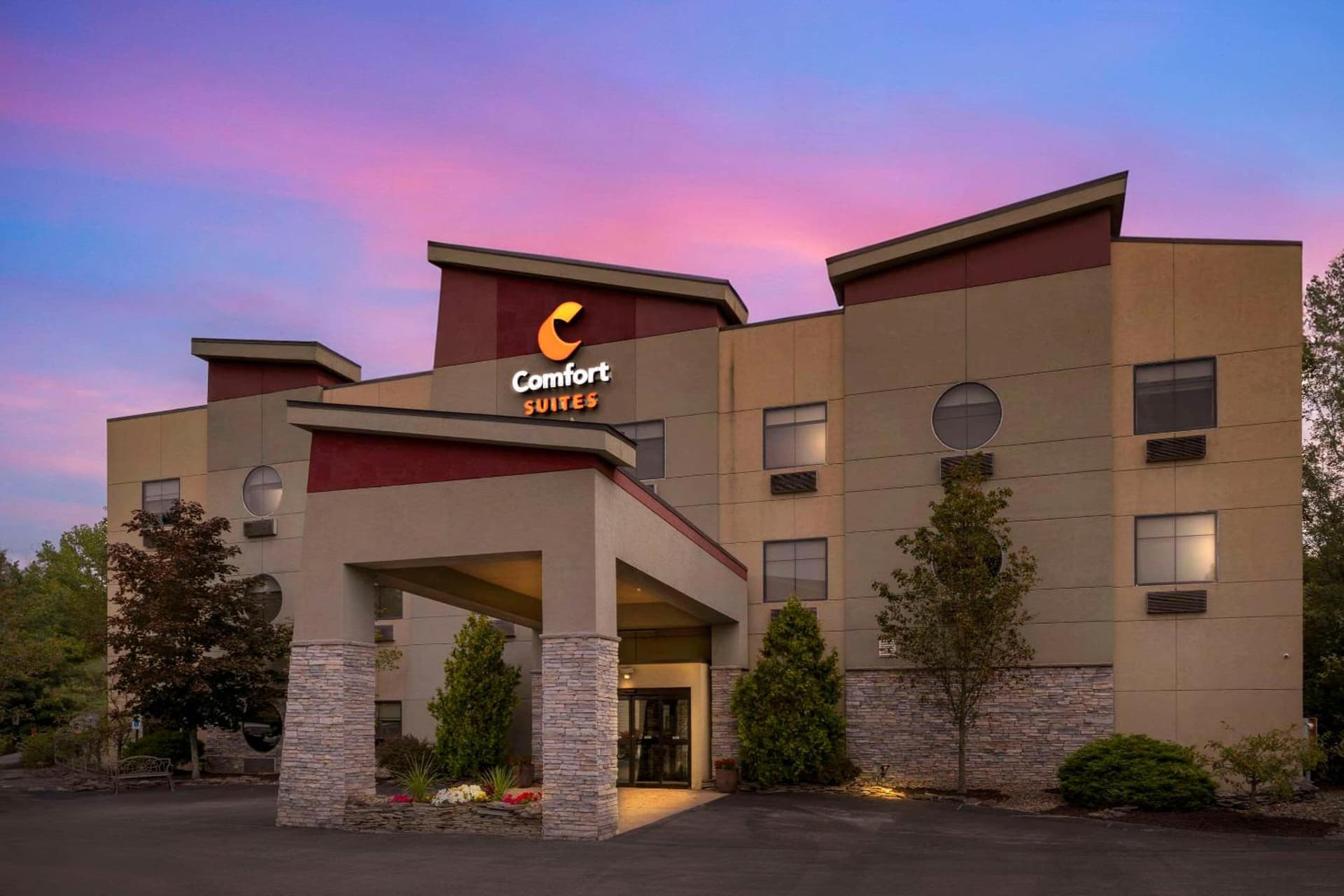 Comfort Suites Monaca property views in Monaca, PA — gallery photo 3