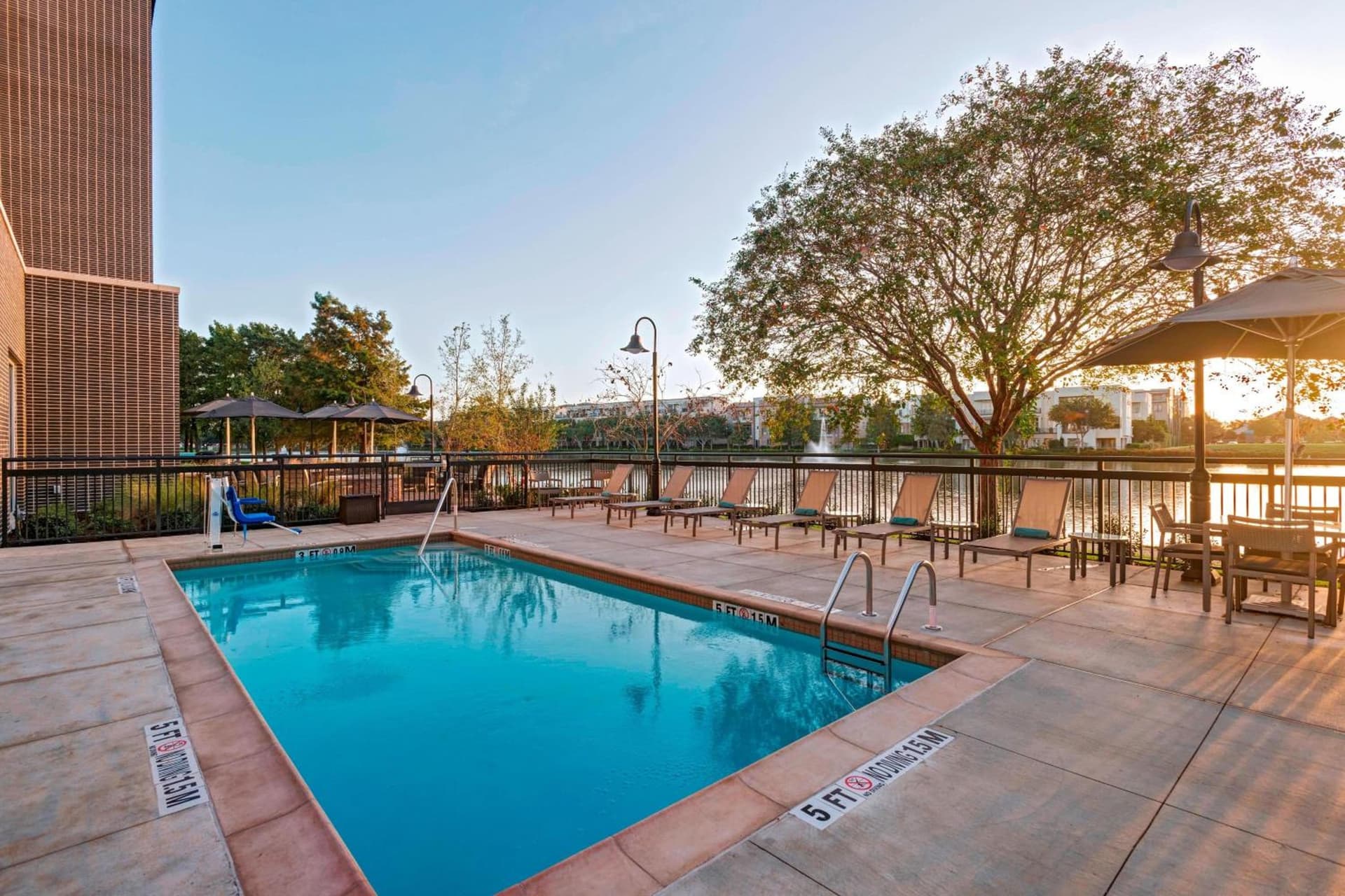 Courtyard by Marriott Houston Sugar Land/Lake Pointe gallery photo in Sugar Land, TX — image 7