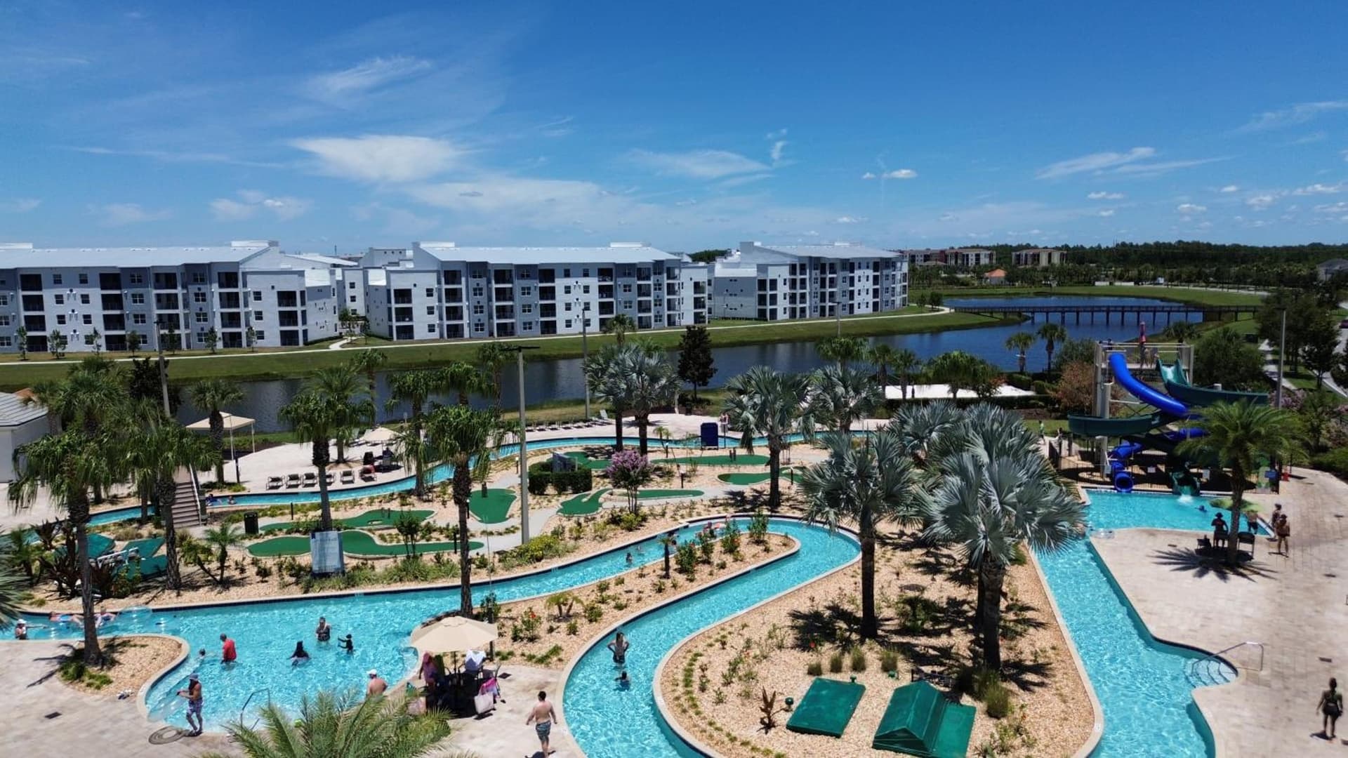 Amazing resort home near disney and other parks interior in Kissimmee, FL — gallery photo 2