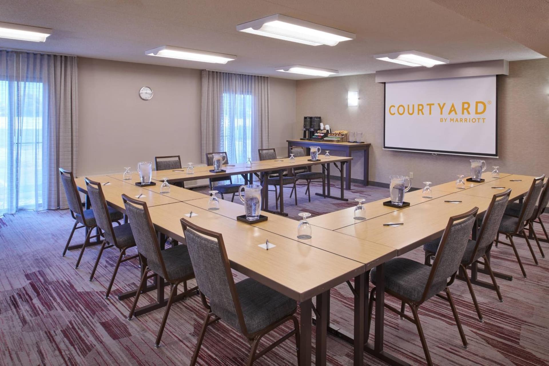 Courtyard by Marriott Detroit Warren gallery photo in Warren, MI — image 24