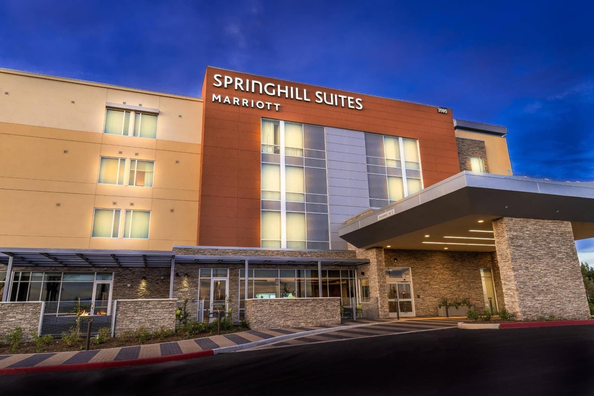 SpringHill Suites by Marriott Ontario Airport/Rancho Cucamonga property views in Ontario, CA — gallery photo 3