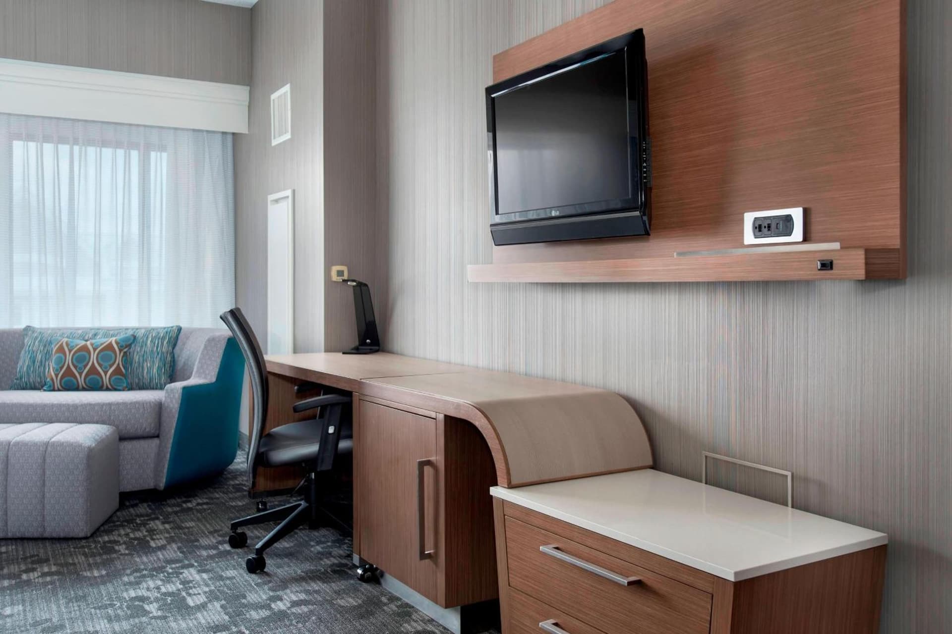 Courtyard by Marriott Newark Elizabeth gallery photo in Elizabeth, NJ — image 17