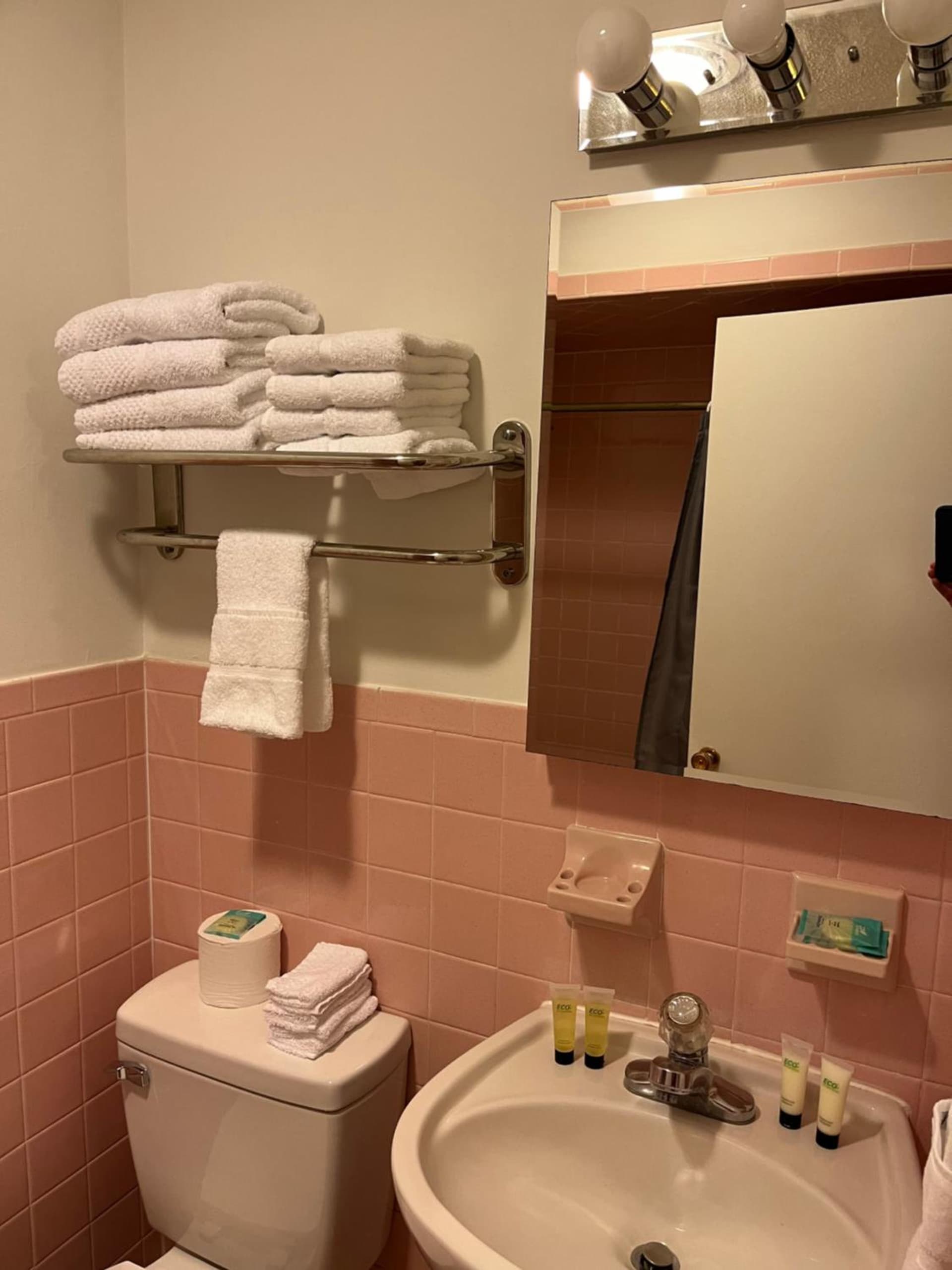 Grand Lake Hotel property views in Lebanon — gallery photo 3