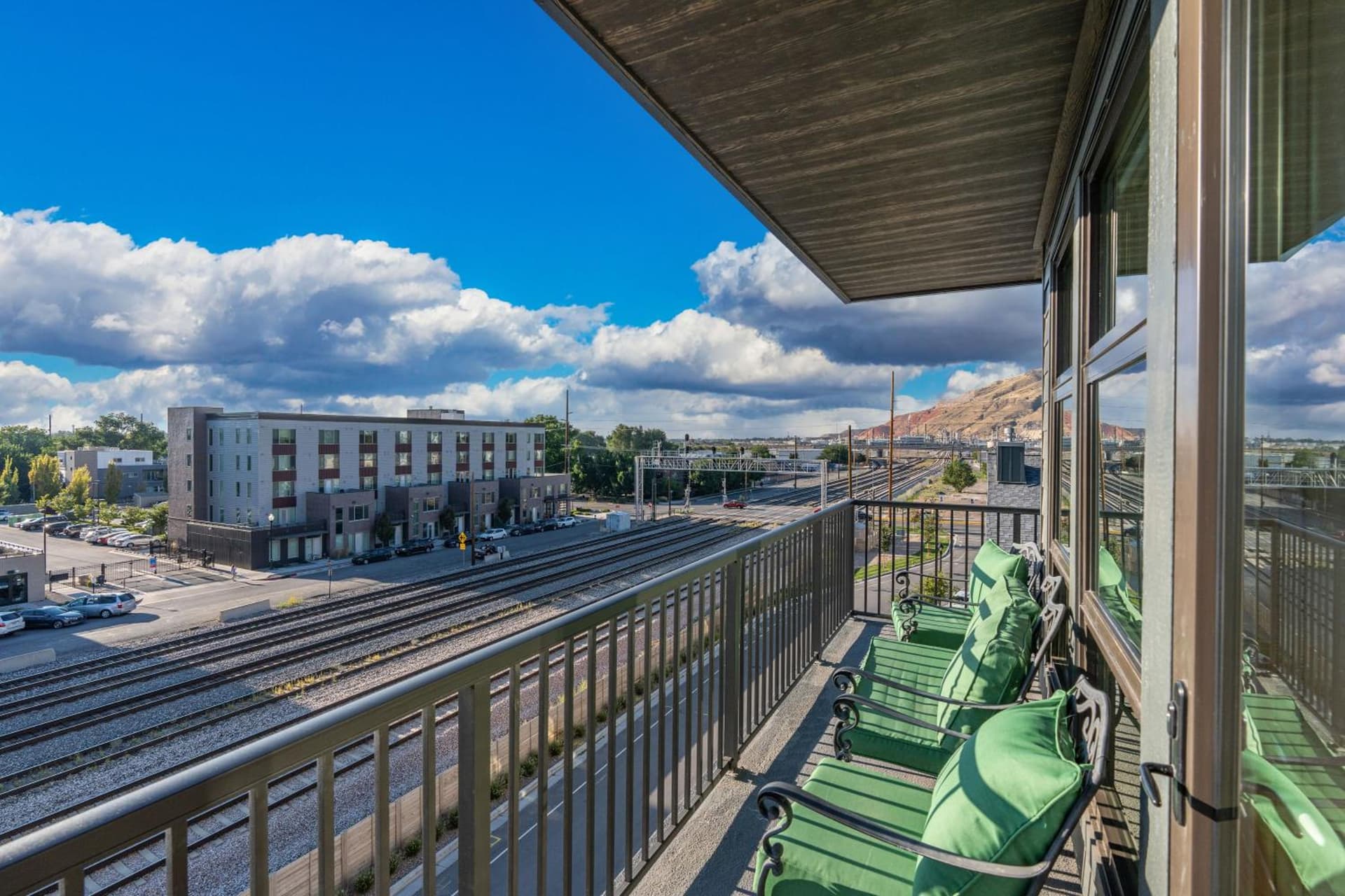 Superb NEW 2BR amazing amenities featured exterior or lobby in Salt Lake City, UT — similar hotel