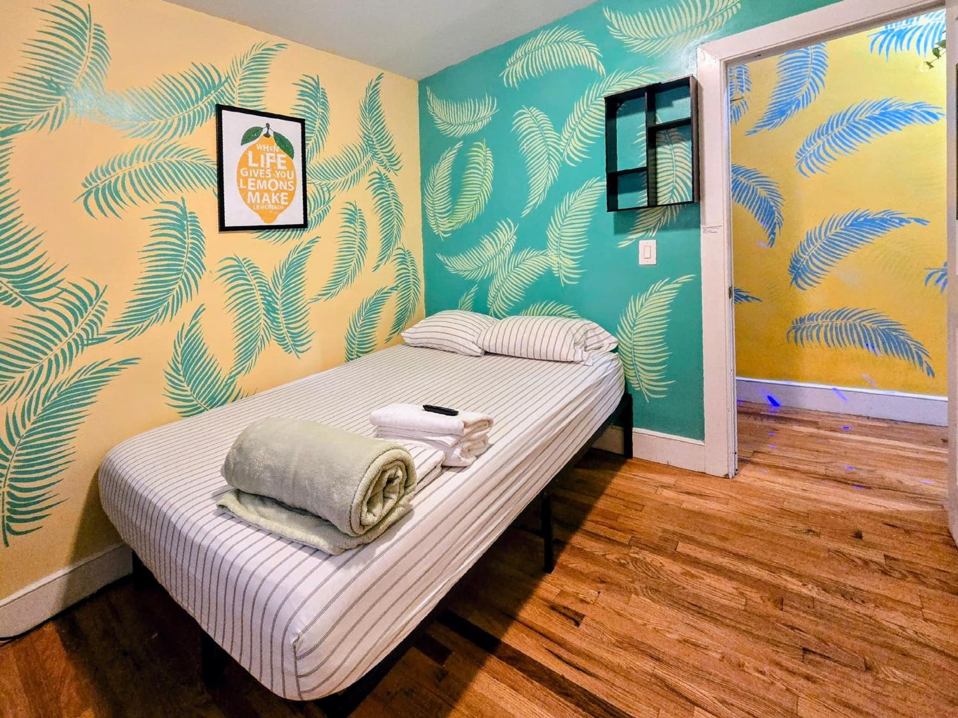 Lemon Vibes room in Guesthouse featured exterior or lobby in New York, NY — similar hotel