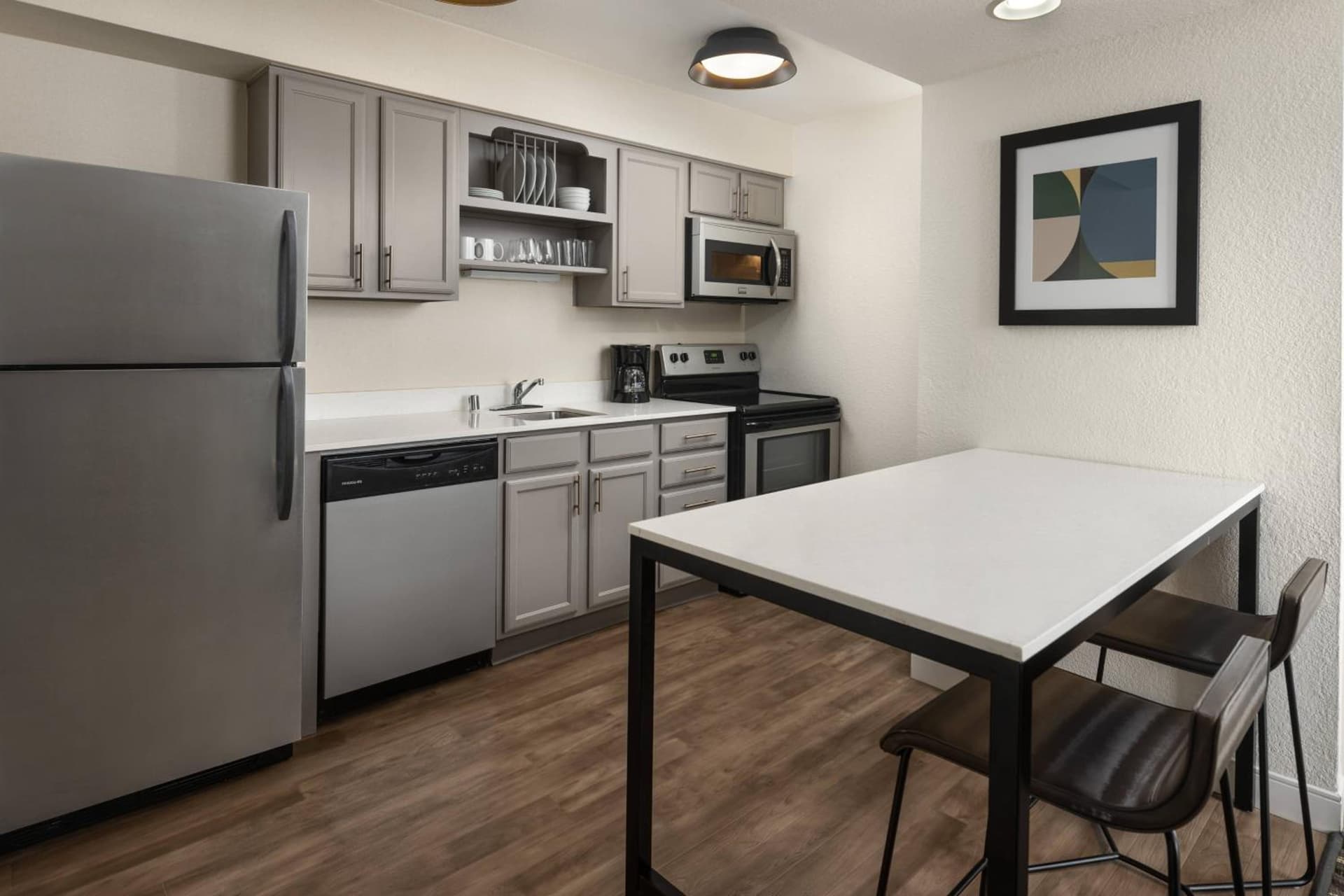 Residence Inn by Marriott San Francisco Airport San Mateo gallery photo in San Mateo, CA — image 11