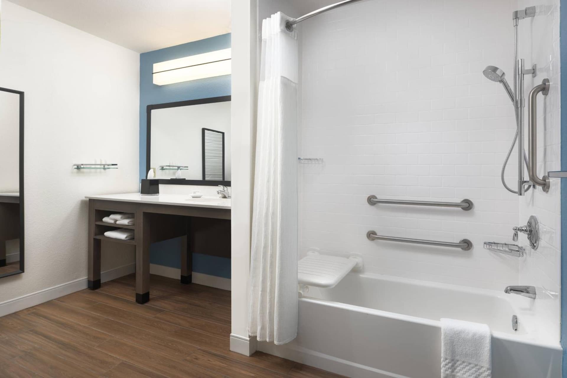 Residence Inn by Marriott San Francisco Airport San Mateo gallery photo in San Mateo, CA — image 10