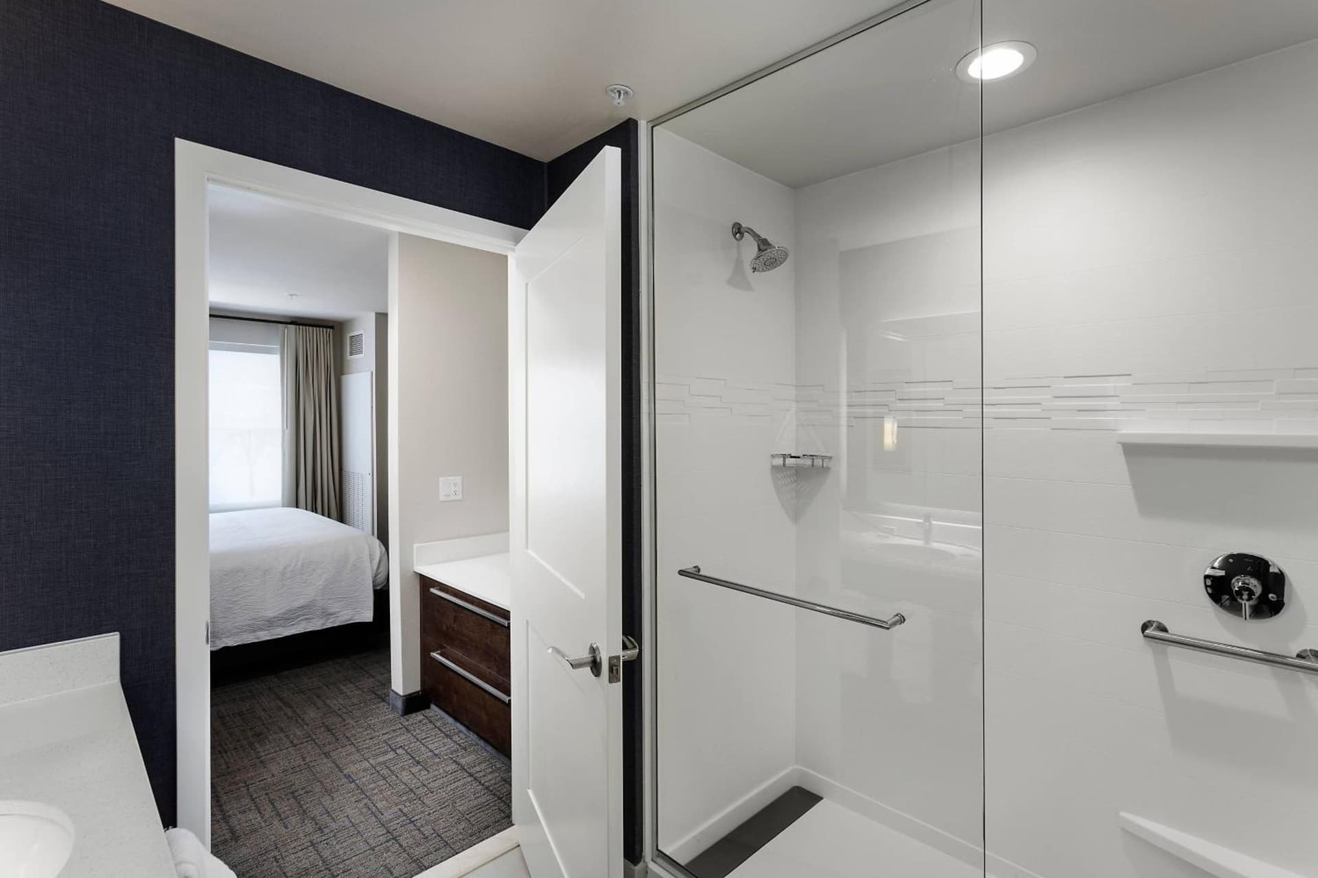 Residence Inn by Marriott Milwaukee Brookfield gallery photo in Brookfield, WI — image 10