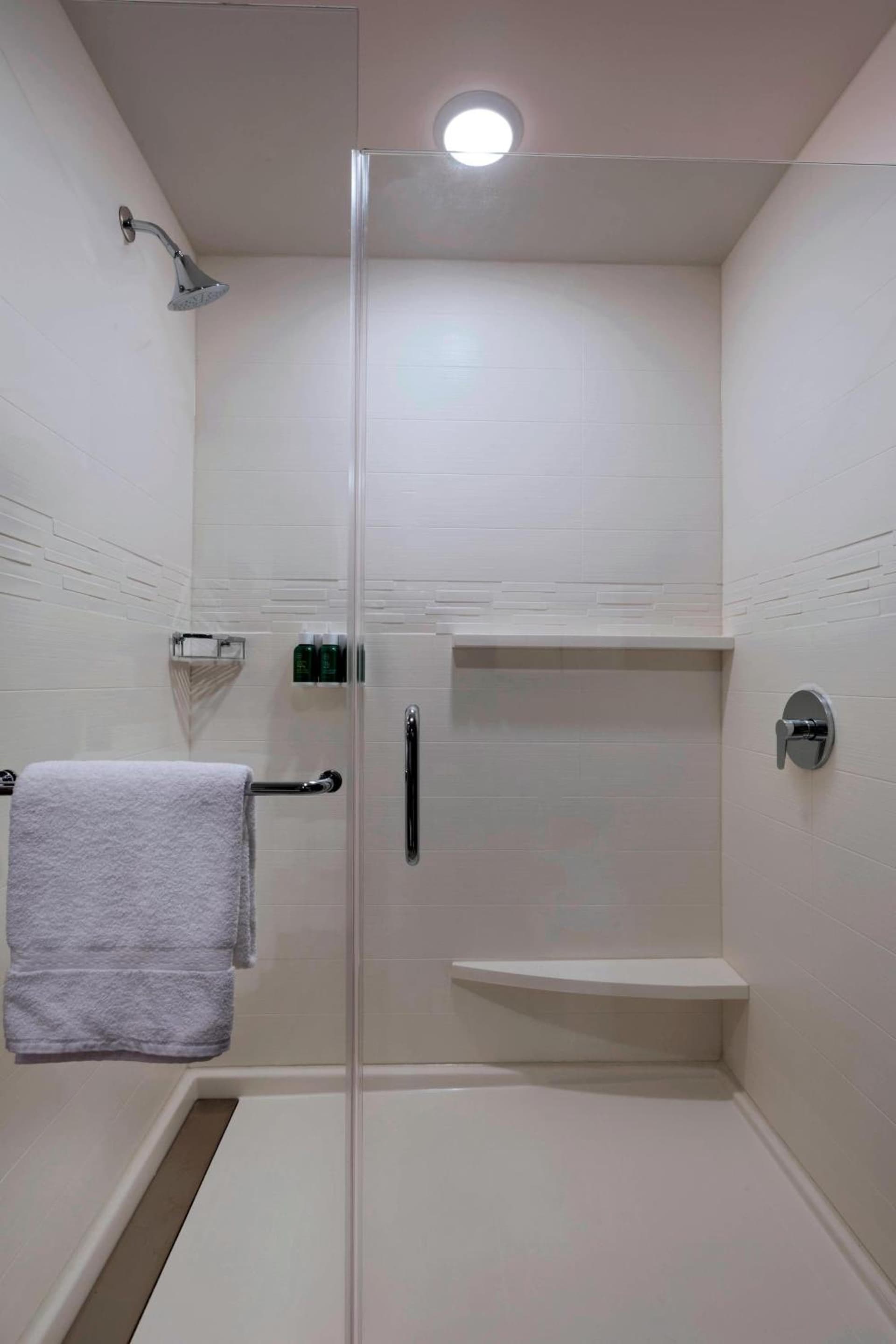Residence Inn by Marriott St. Paul Downtown interior in Saint Paul, MN — gallery photo 2