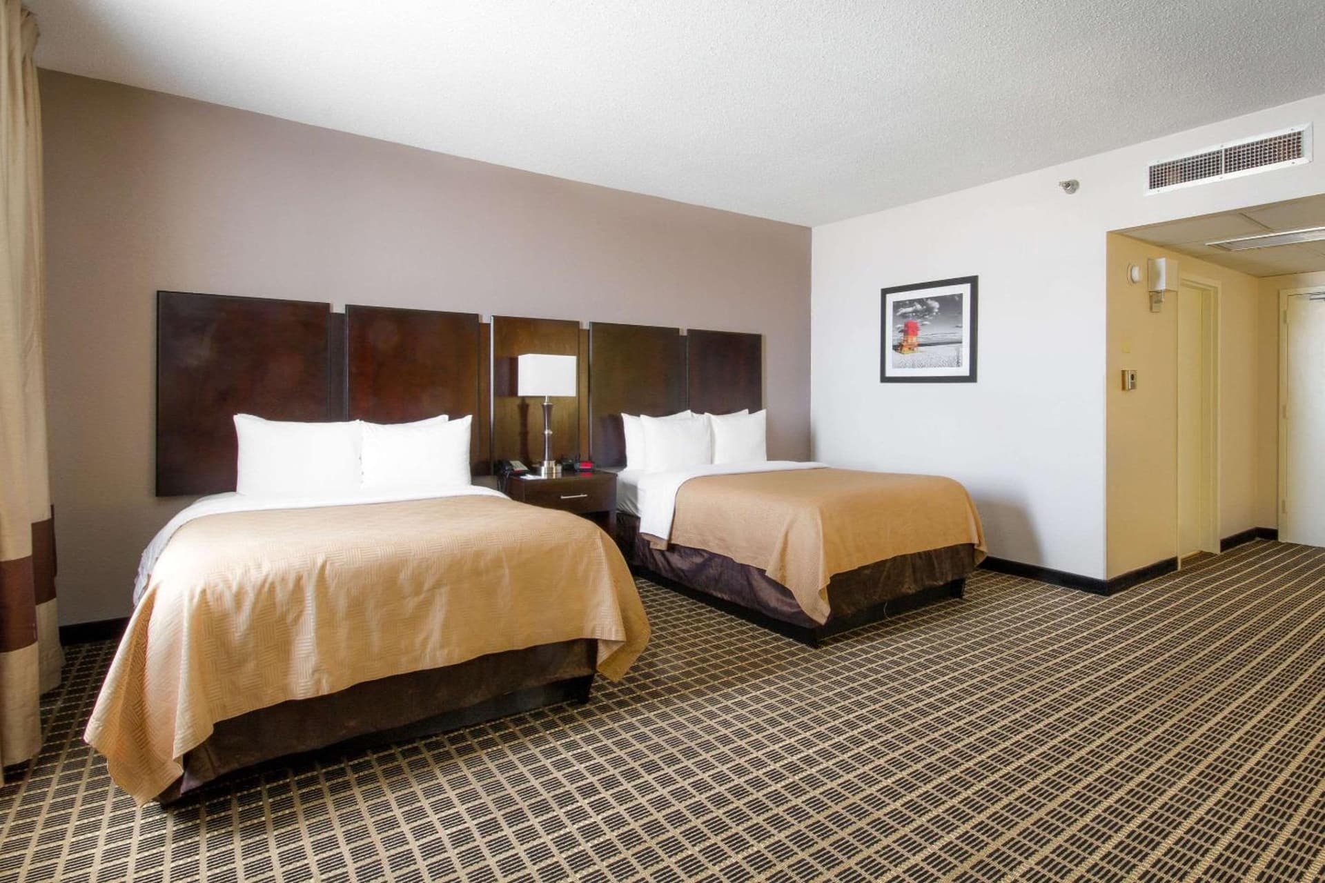 Clarion Inn & Suites Miami International Airport gallery photo in Miami, FL — image 13