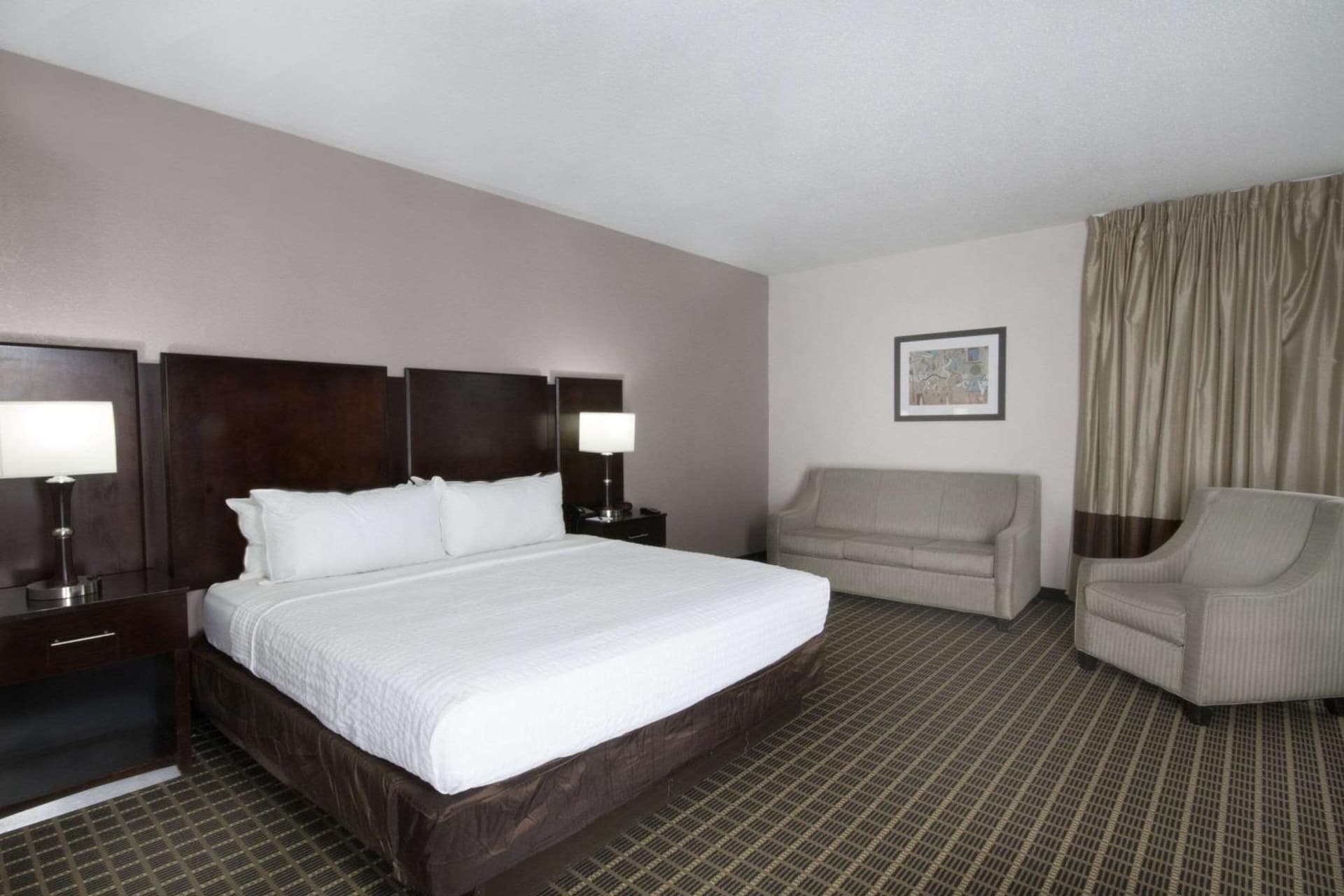 Clarion Inn & Suites Miami International Airport interior in Miami, FL — gallery photo 2