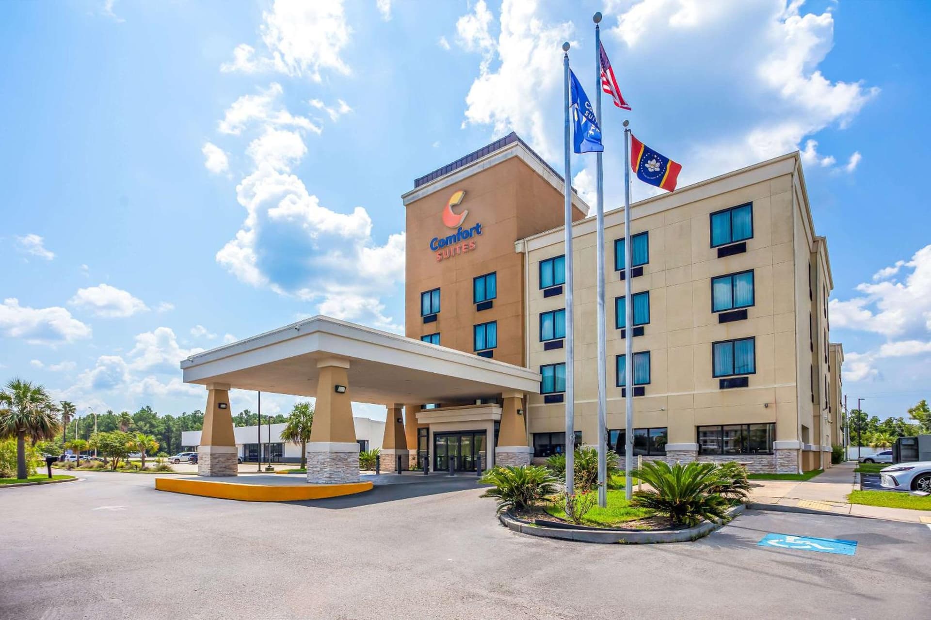 Comfort Suites Gulfport Central featured exterior or lobby in Gulfport, MS — similar hotel