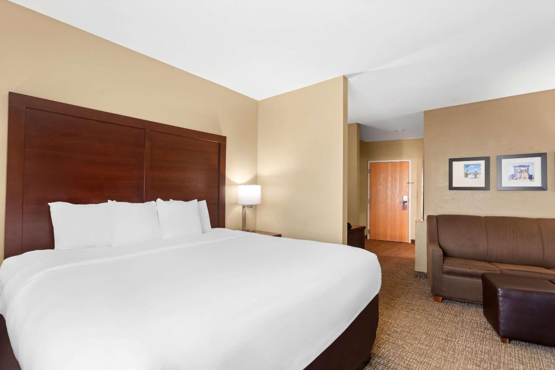 Comfort Suites Gulfport Central gallery photo in Gulfport, MS — image 5