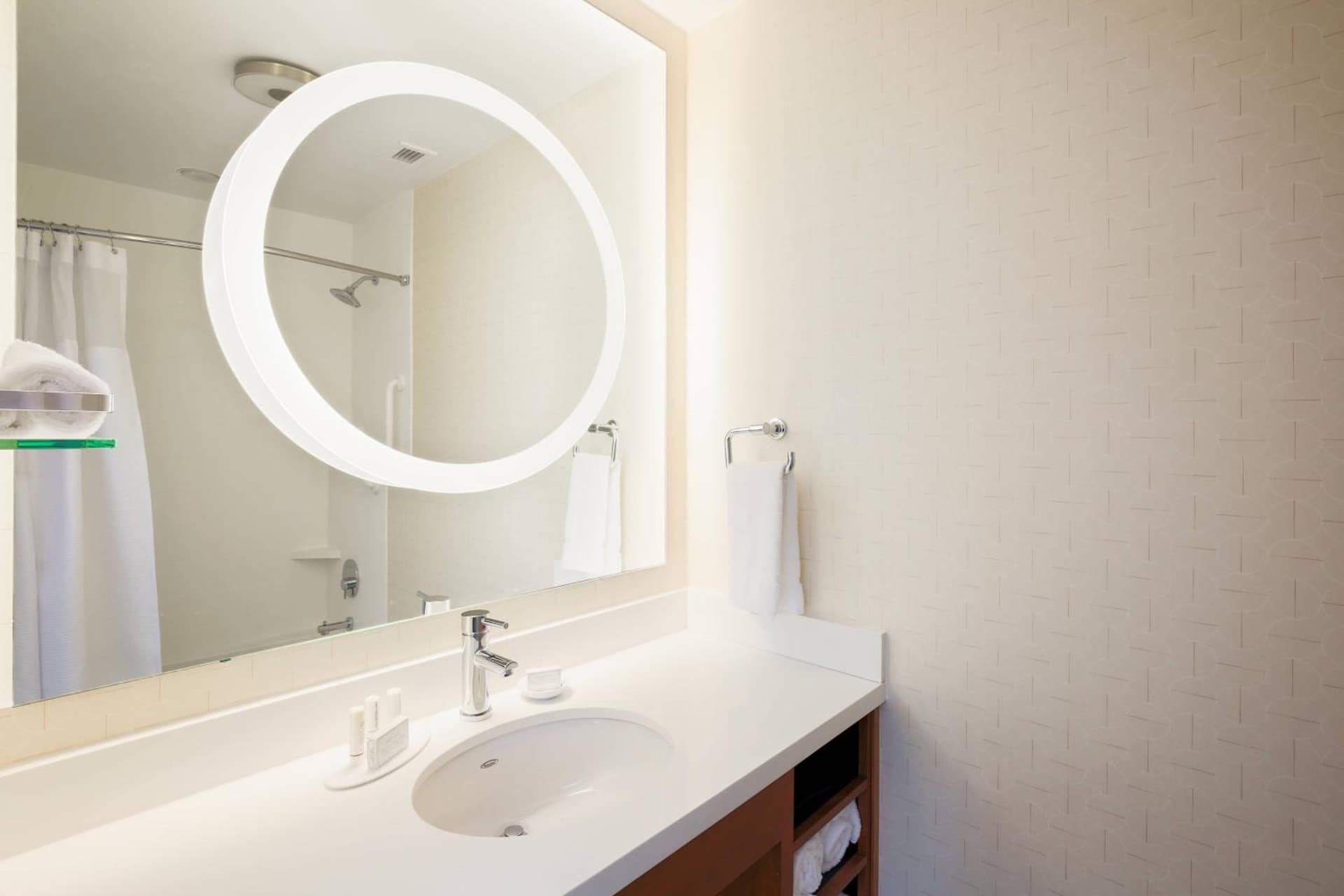 SpringHill Suites by Marriott San Jose Airport gallery photo in San Jose, CA — image 32