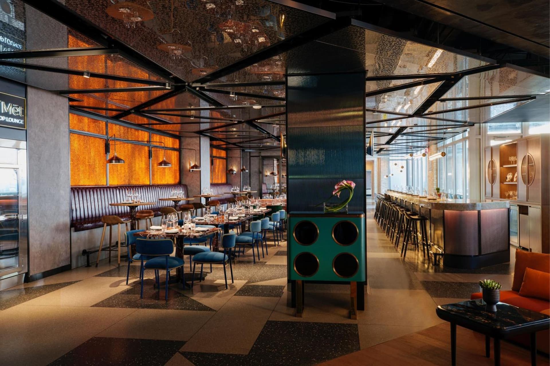 Renaissance New York Flushing Hotel at Tangram interior in Queens, NY — gallery photo 2