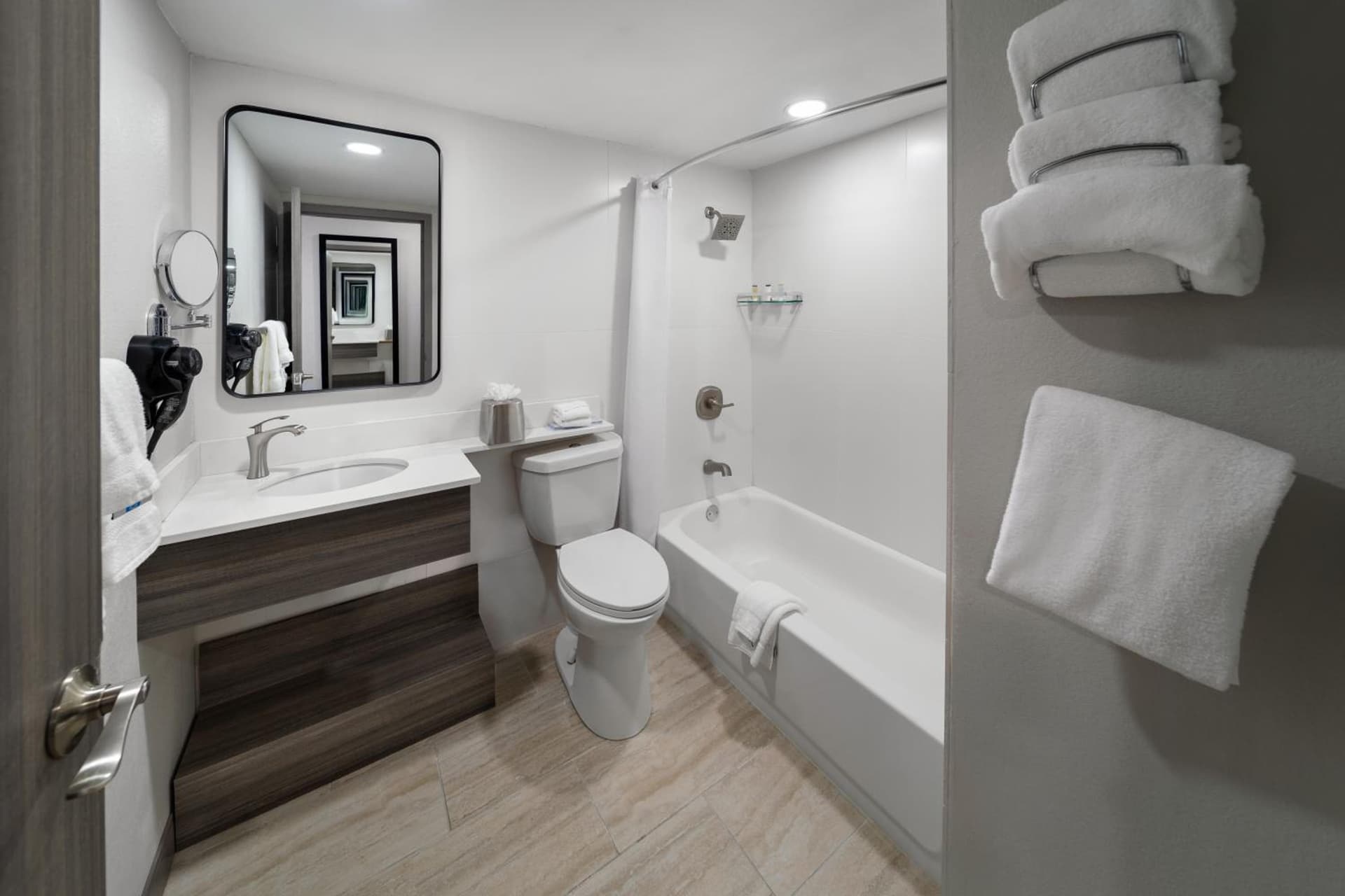 Wyndham DFW Airport gallery photo in Irving, TX — image 17