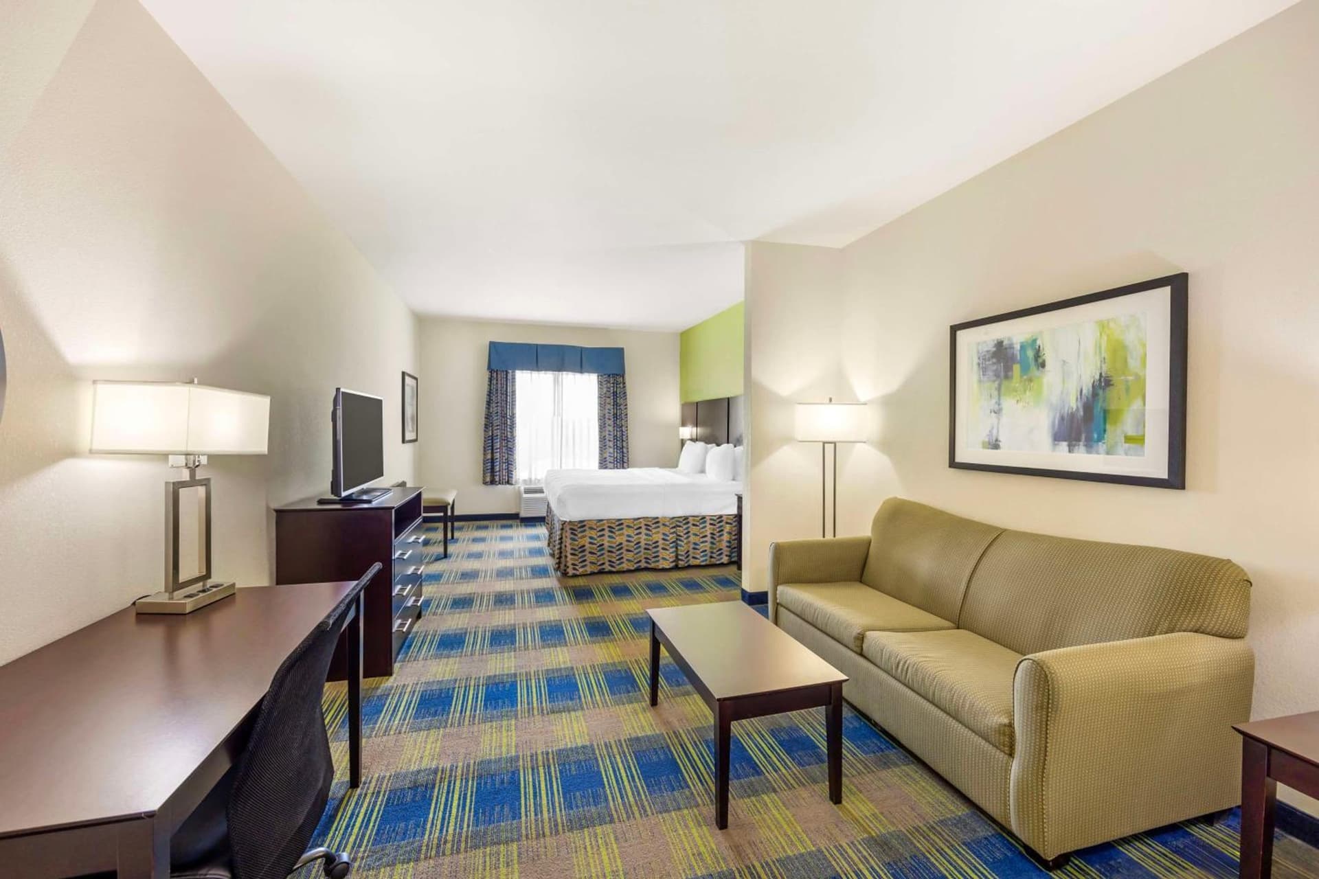 Best Western Plus Pratt interior in Pratt, KS — gallery photo 2