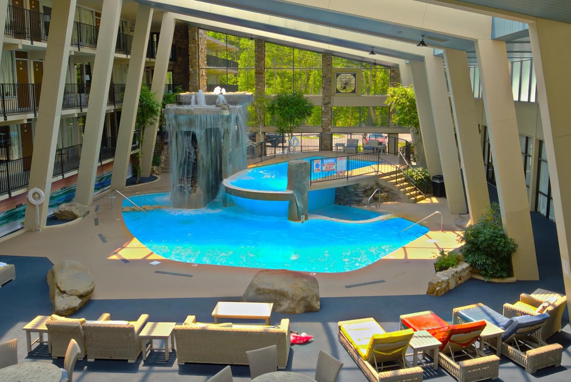 Glenstone Lodge interior in Gatlinburg, TN — gallery photo 2