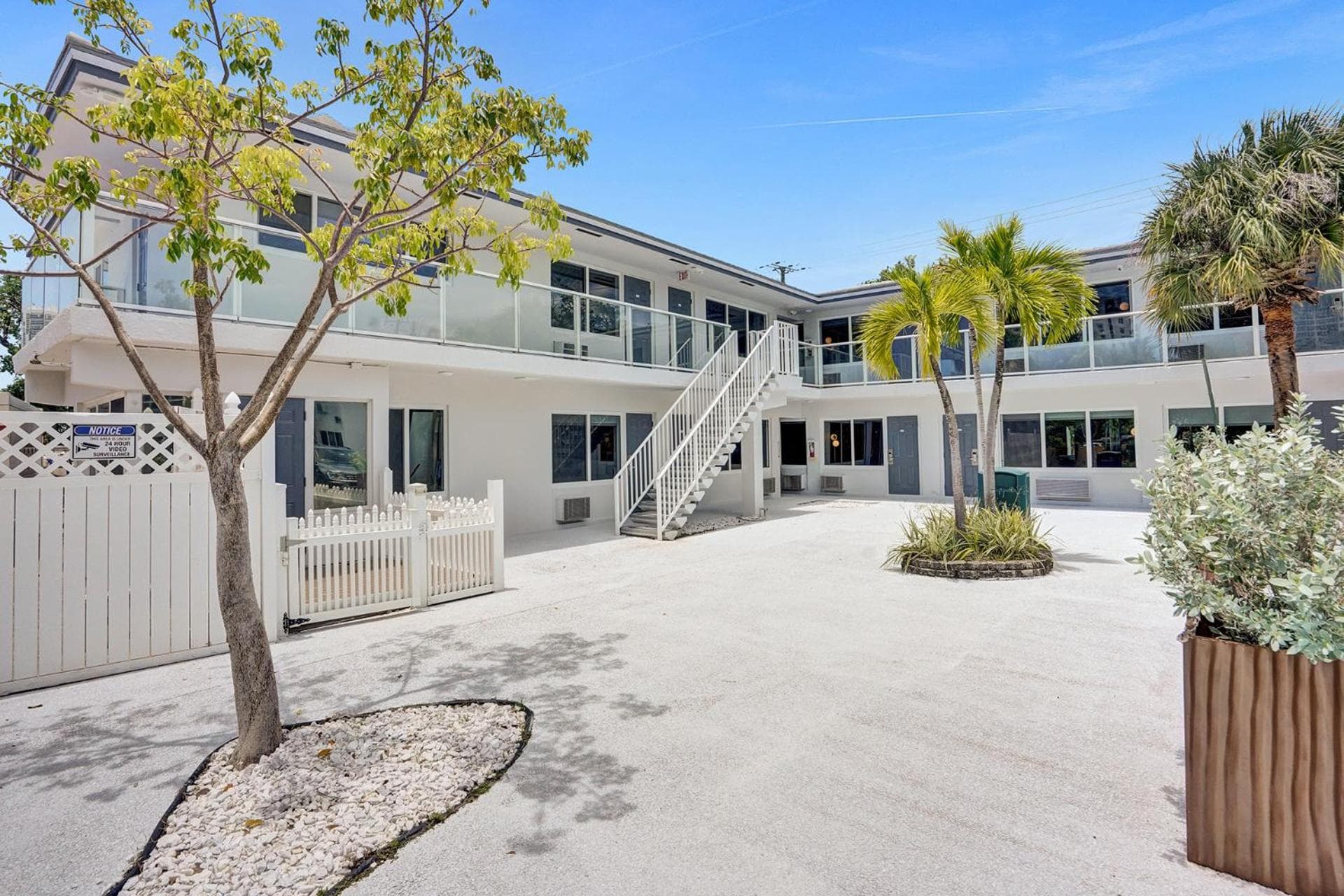 The Garden Hotel & Resort featured exterior or lobby in Fort Lauderdale, FL — similar hotel
