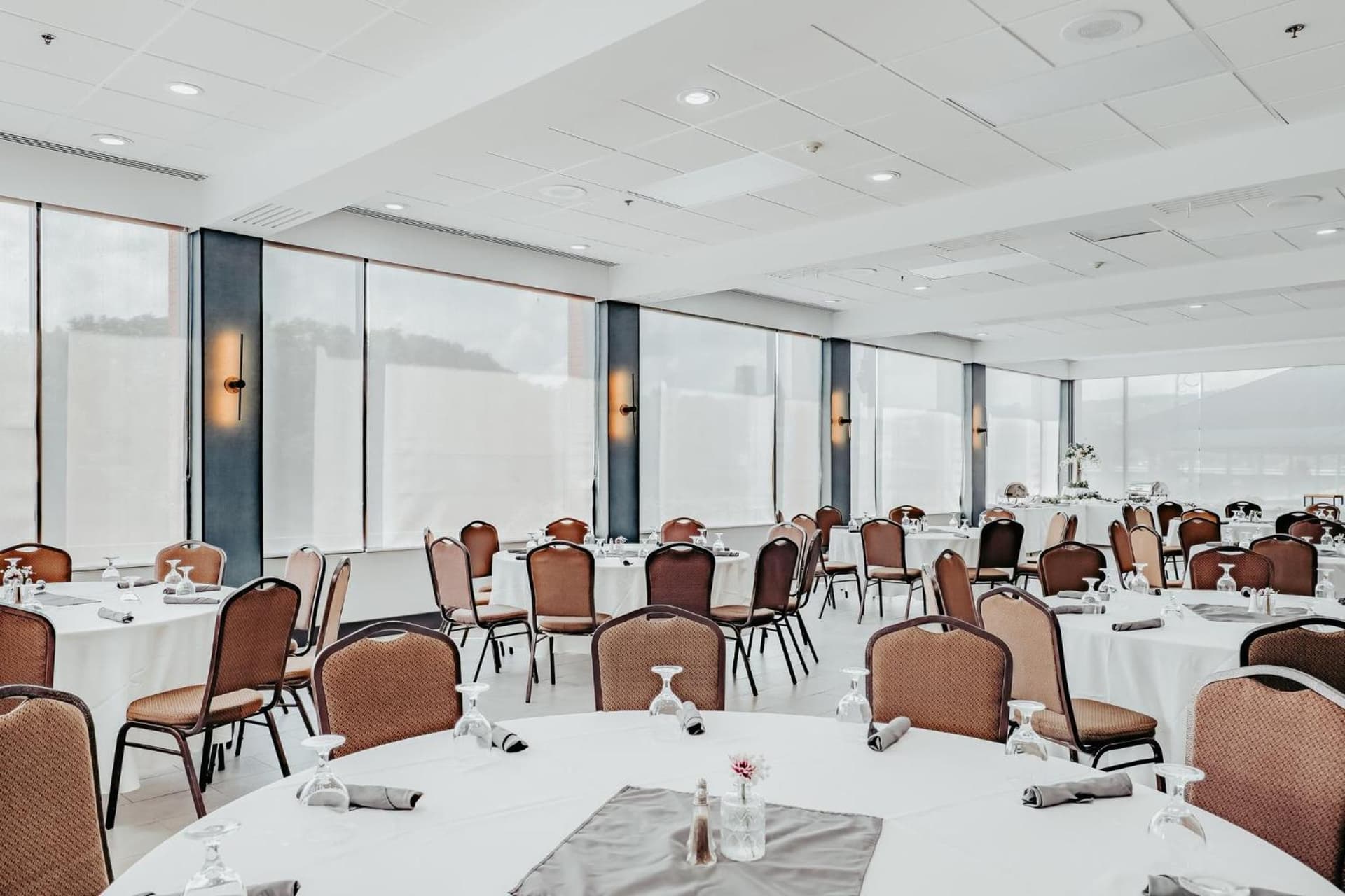 Holiday Inn Binghamton-Downtown Hawley Street by IHG property views in Binghamton, NY — gallery photo 3