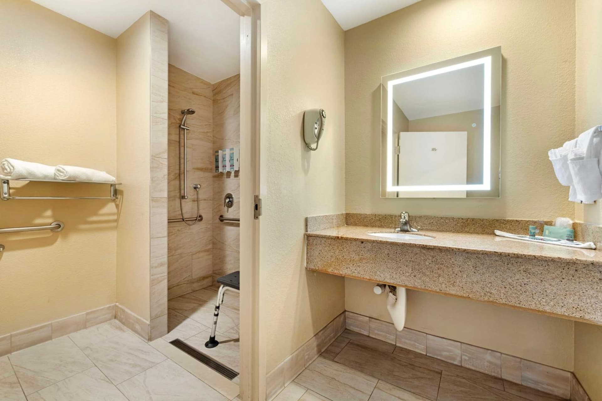 Best Western Oceanside Inn gallery photo in Oceanside, CA — image 36