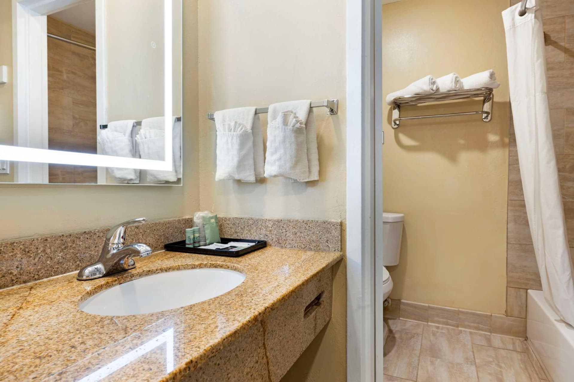 Best Western Oceanside Inn gallery photo in Oceanside, CA — image 6
