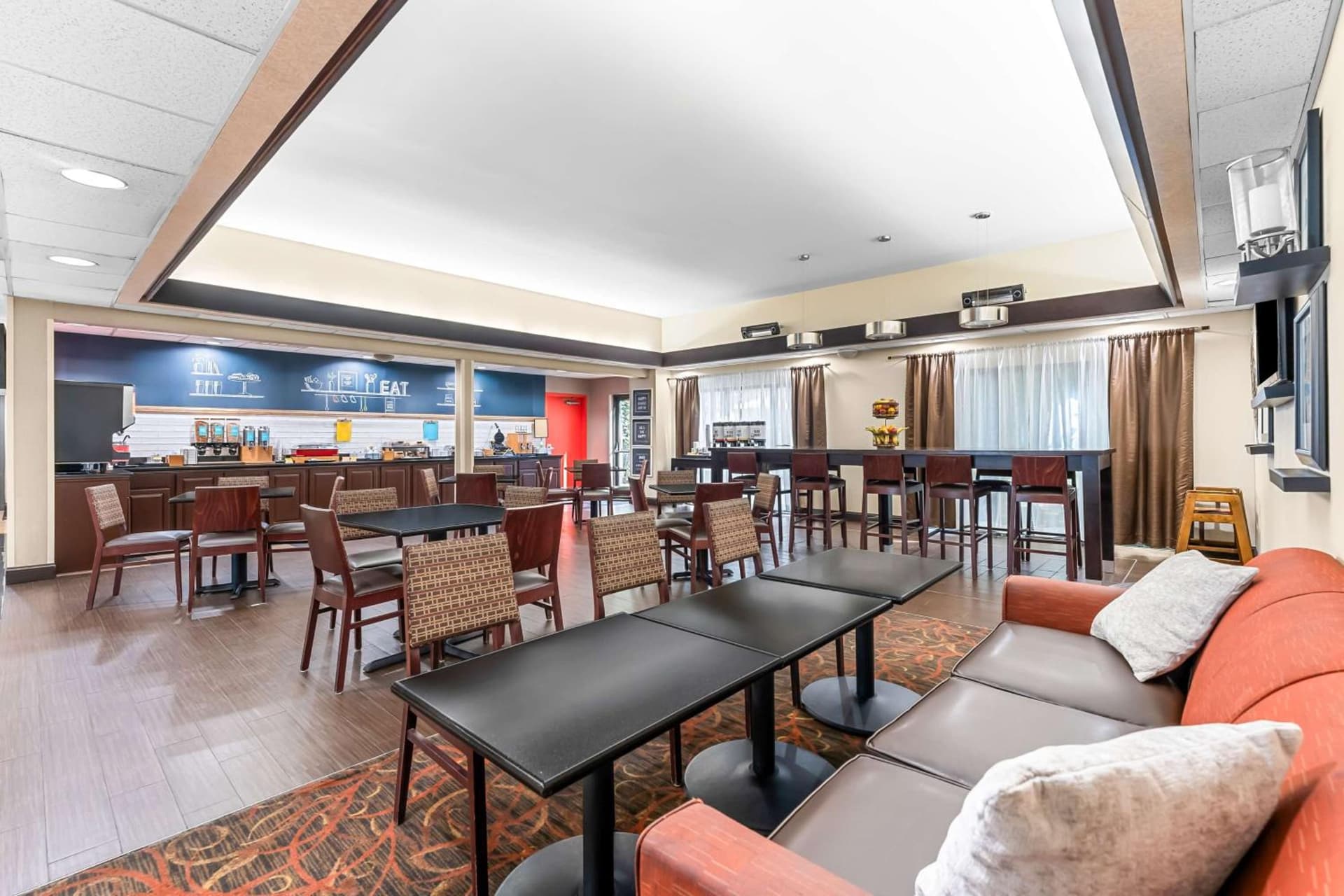Hampton Inn Stroudsburg Poconos gallery photo in Stroudsburg, PA — image 25