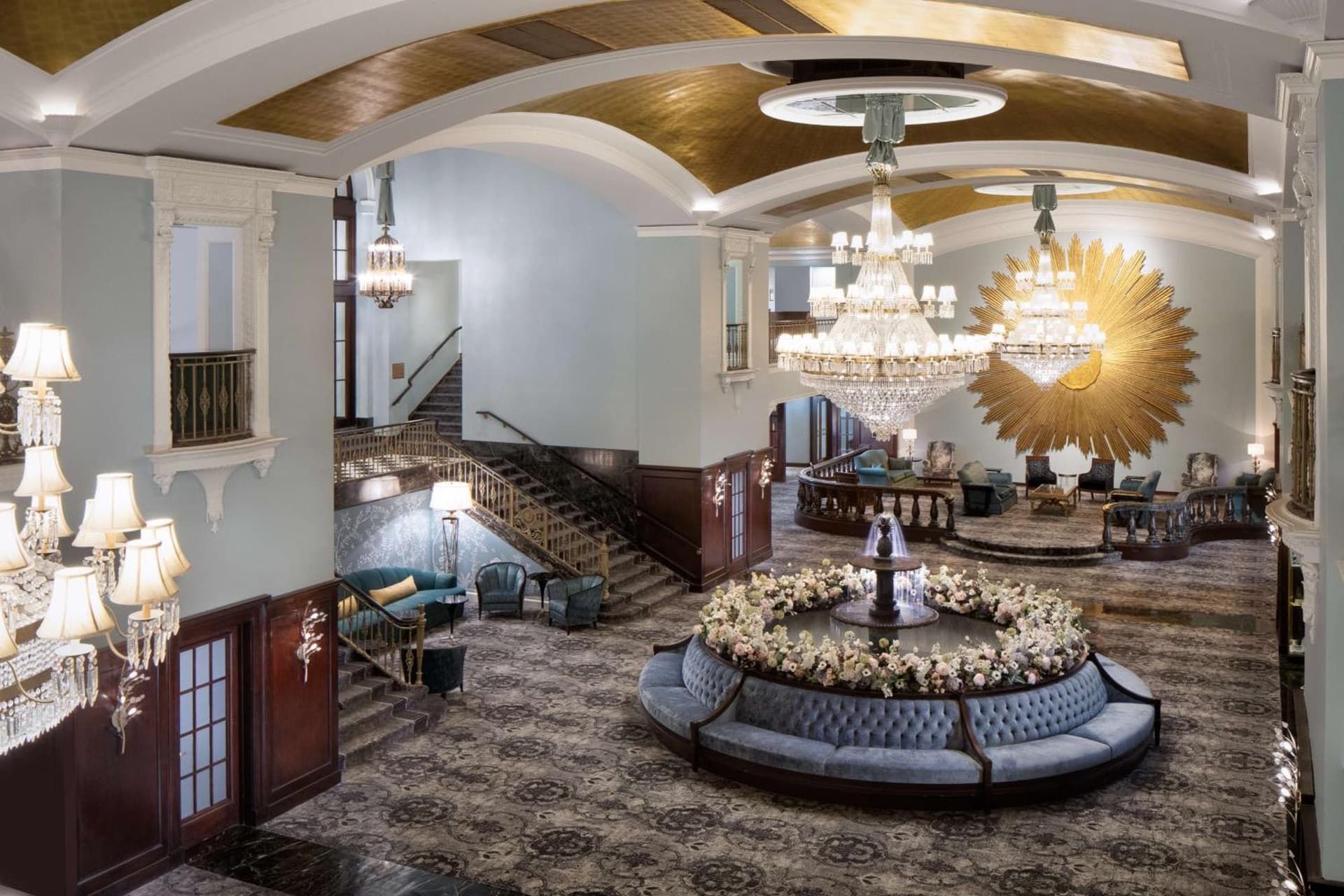 Amway Grand Plaza Hotel, Curio Collection by Hilton gallery photo in Grand Rapids, MI — image 21