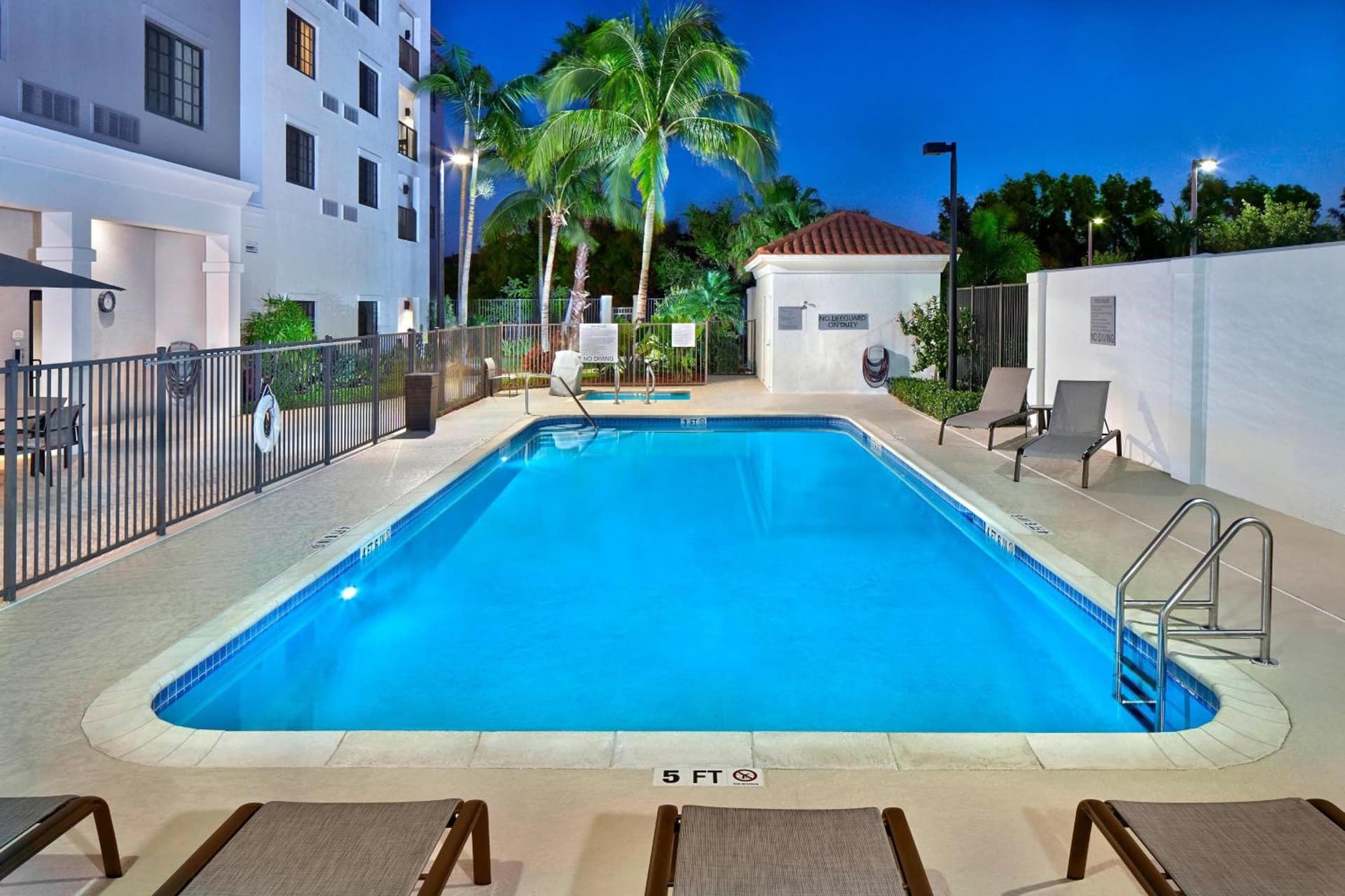 Courtyard by Marriott Stuart gallery photo in Stuart, FL — image 29