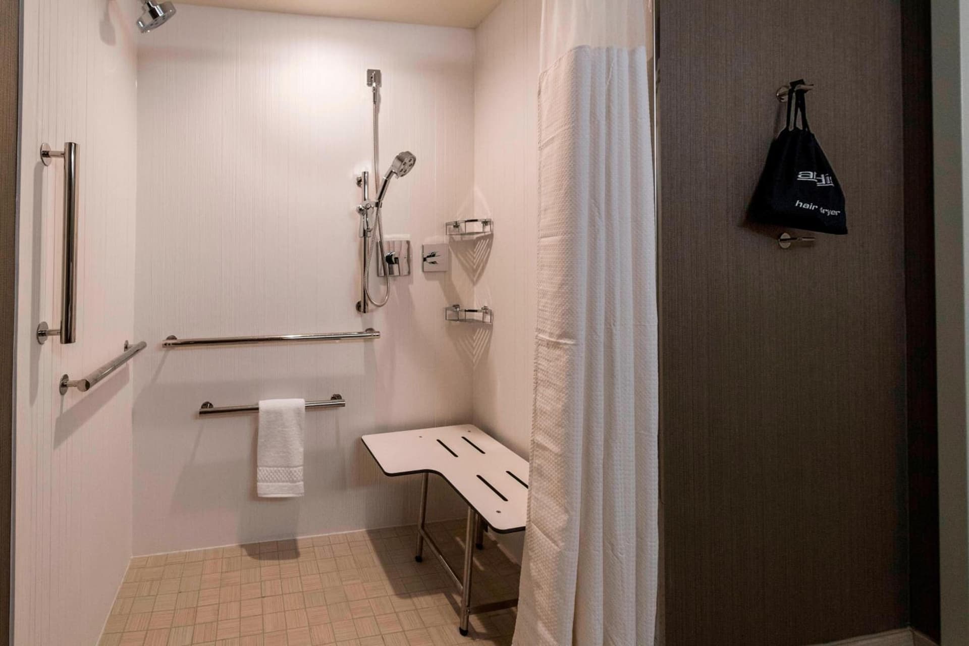 Courtyard by Marriott Tampa Northwest/Veterans Expressway gallery photo in Tampa, FL — image 10
