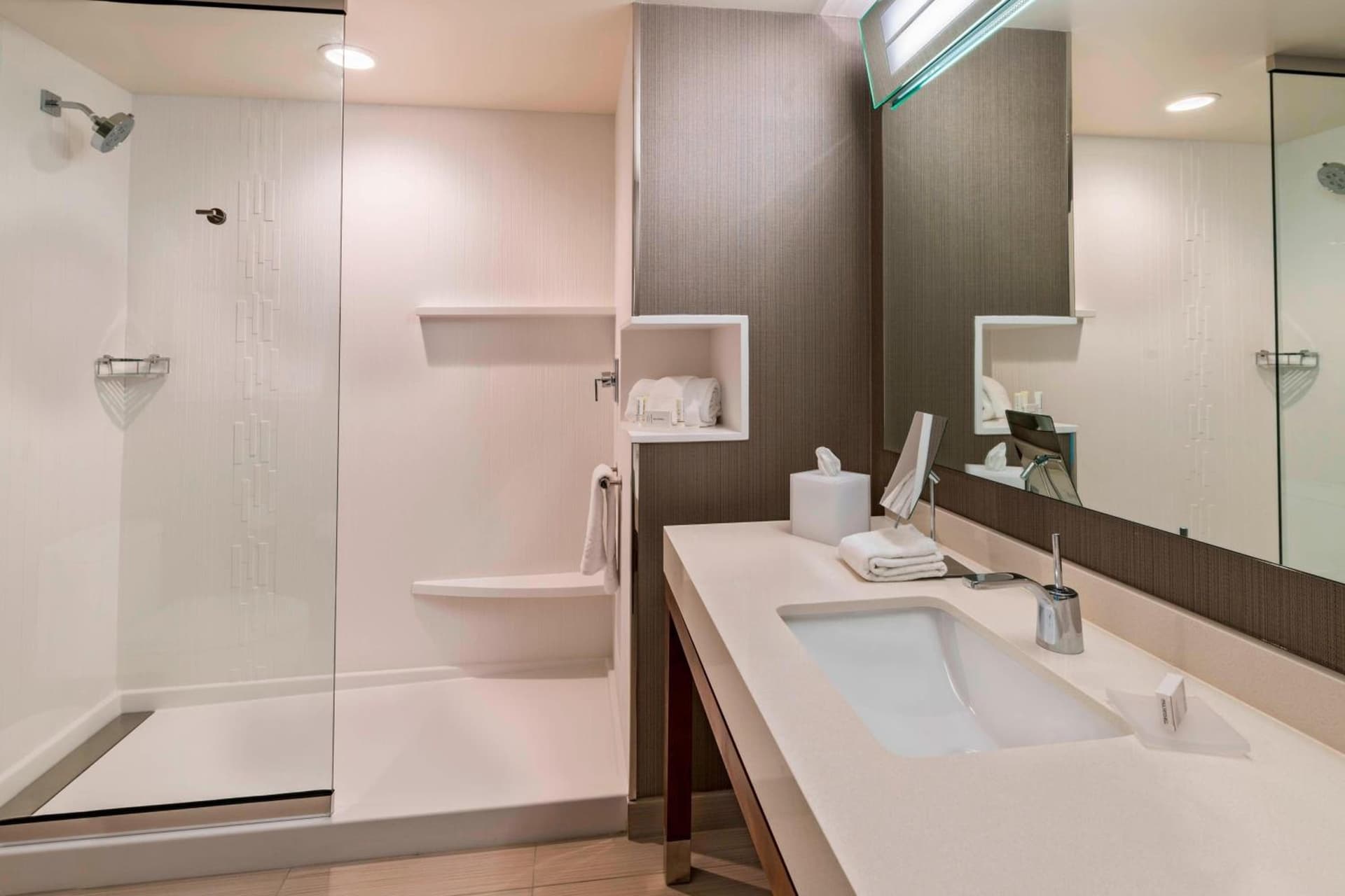 Courtyard by Marriott Tampa Northwest/Veterans Expressway gallery photo in Tampa, FL — image 6