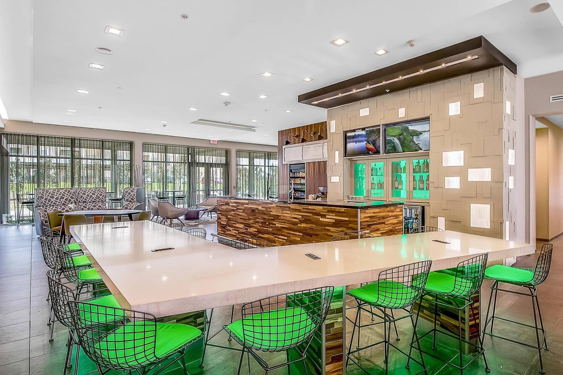 Courtyard by Marriott Longview North property views in Longview, TX — gallery photo 3