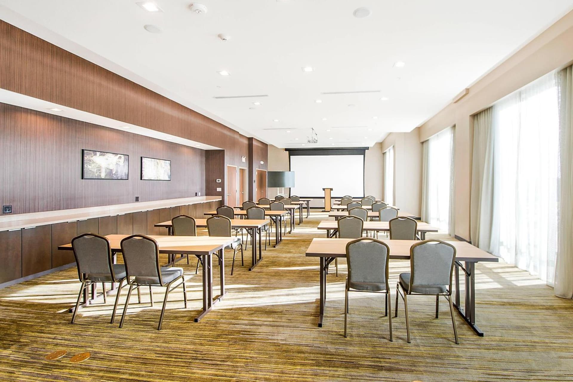 Courtyard by Marriott Longview North gallery photo in Longview, TX — image 25