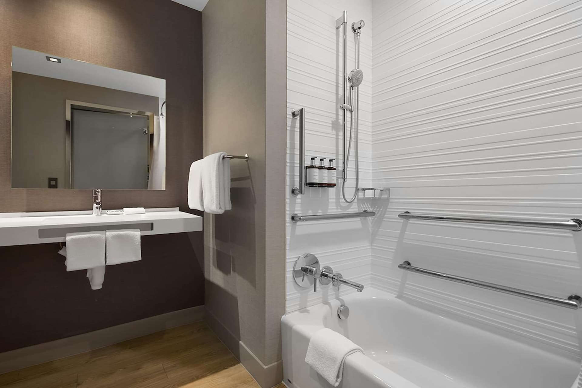 AC Hotel by Marriott Bloomington Mall of America gallery photo in Bloomington, MN — image 33