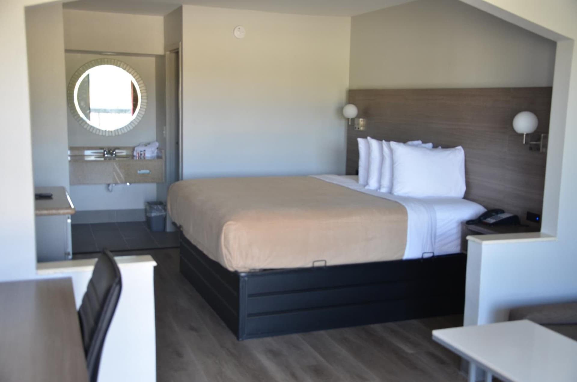 Baymont Suites property views in Covington, GA — gallery photo 3