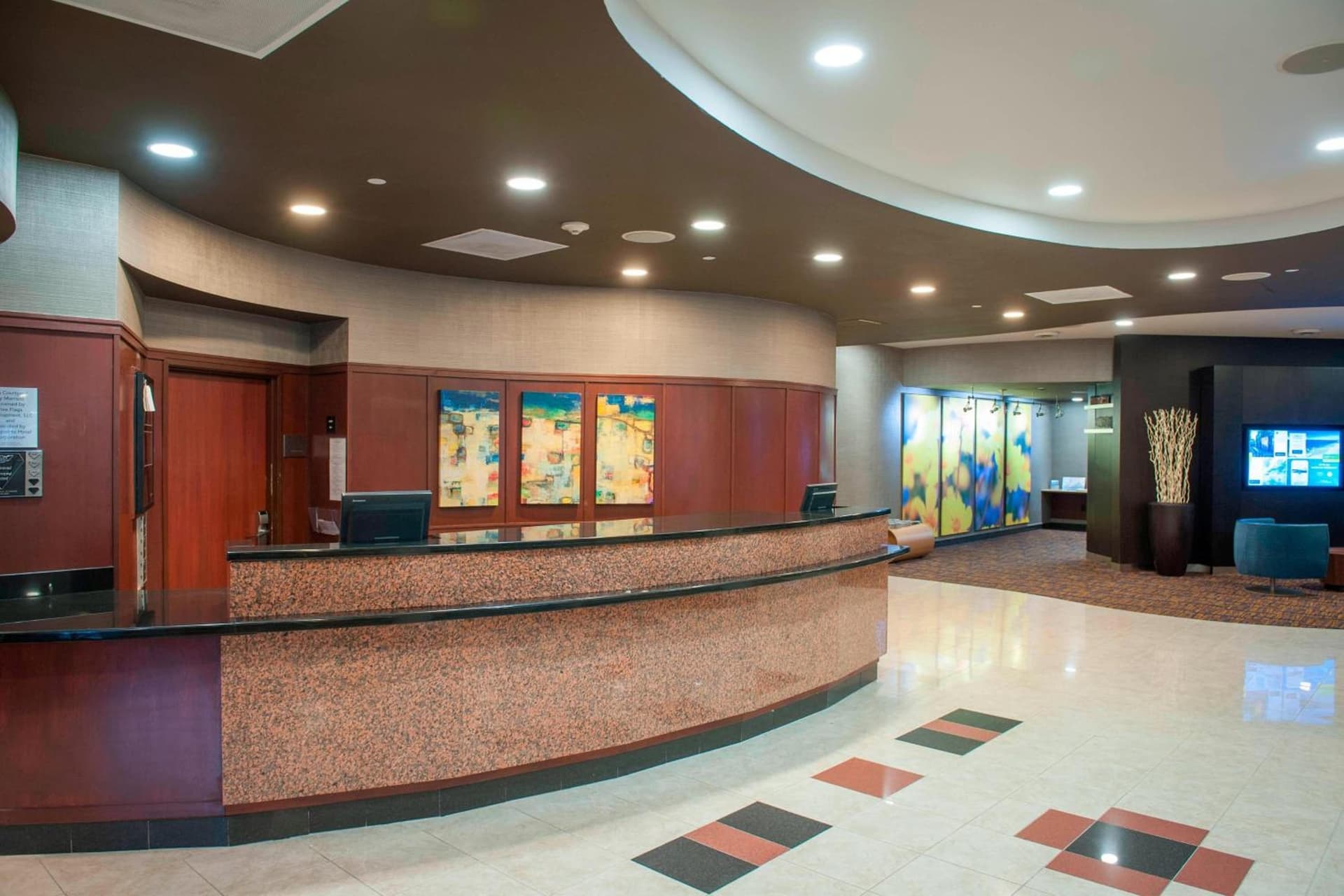 Courtyard by Marriott Pensacola Downtown property views in Pensacola, FL — gallery photo 3