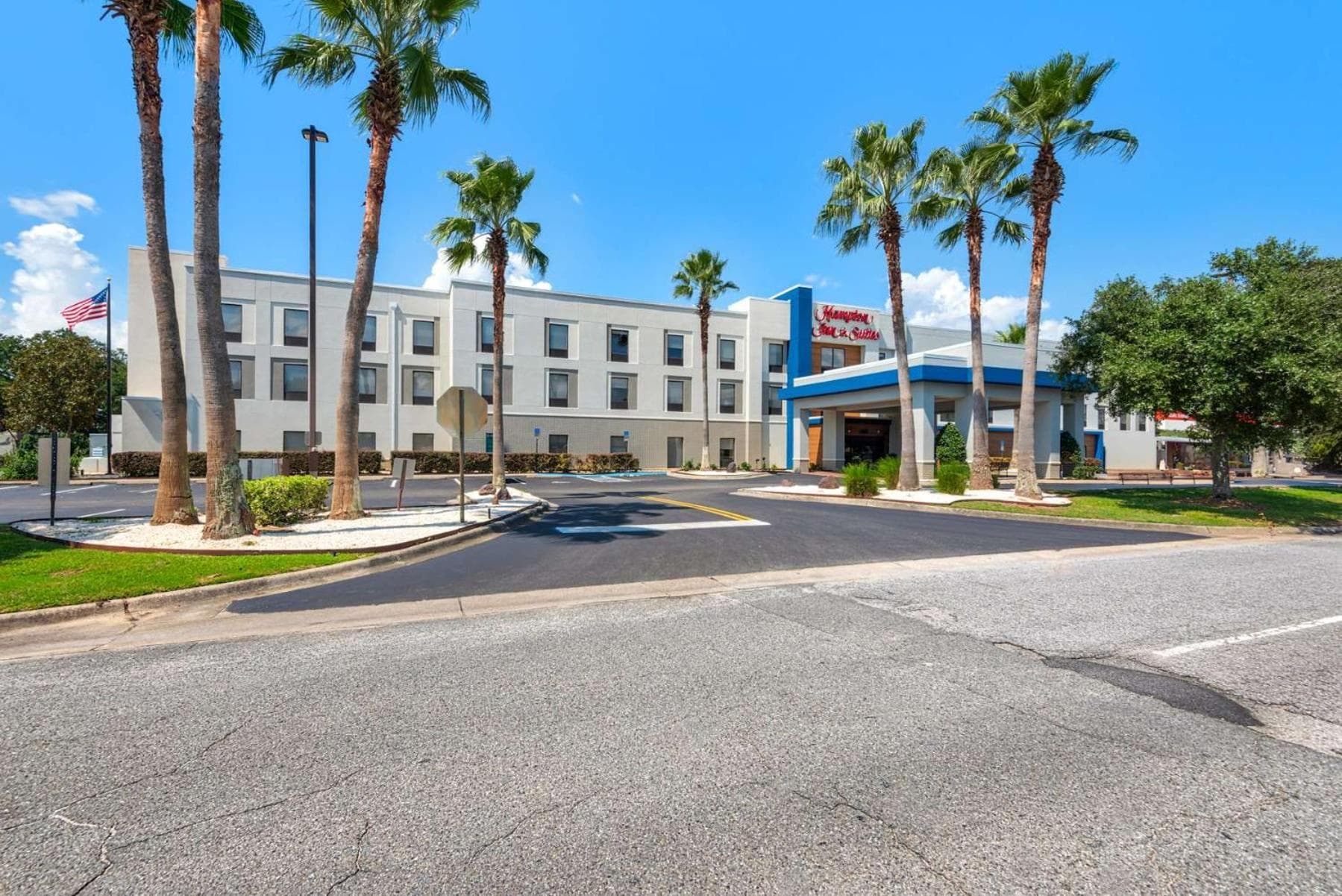 Hampton Inn & Suites Pensacola I-10 N at University Town Plaza featured exterior or lobby in Pensacola, FL — similar hotel