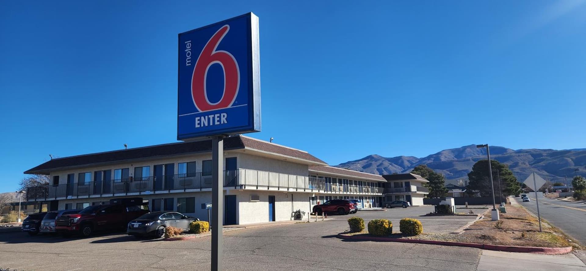 Motel 6-Alamogordo, NM featured exterior or lobby in Alamogordo, NM — similar hotel