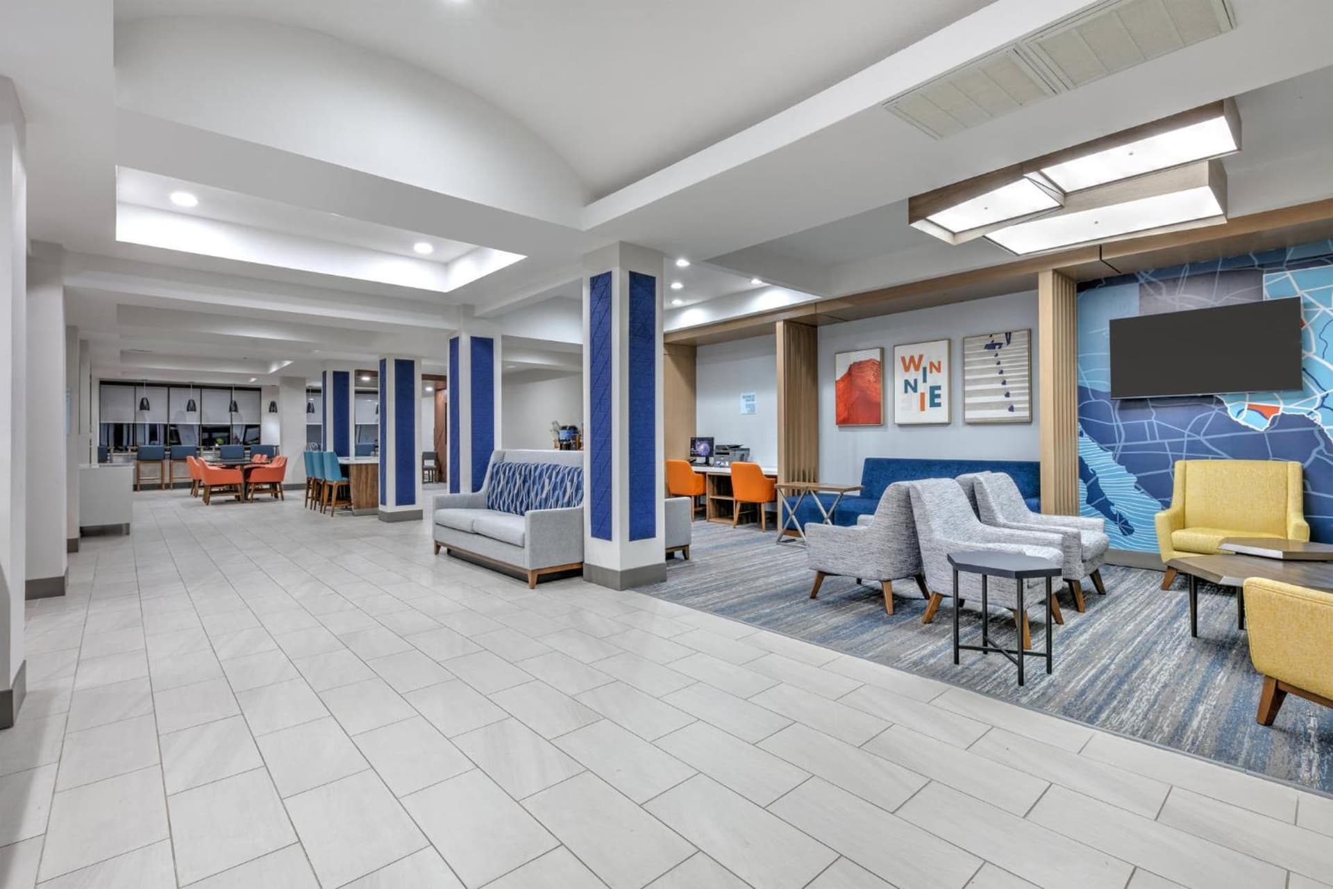 Holiday Inn Express Hotel & Suites Winnie by IHG interior in Winnie, TX — gallery photo 2