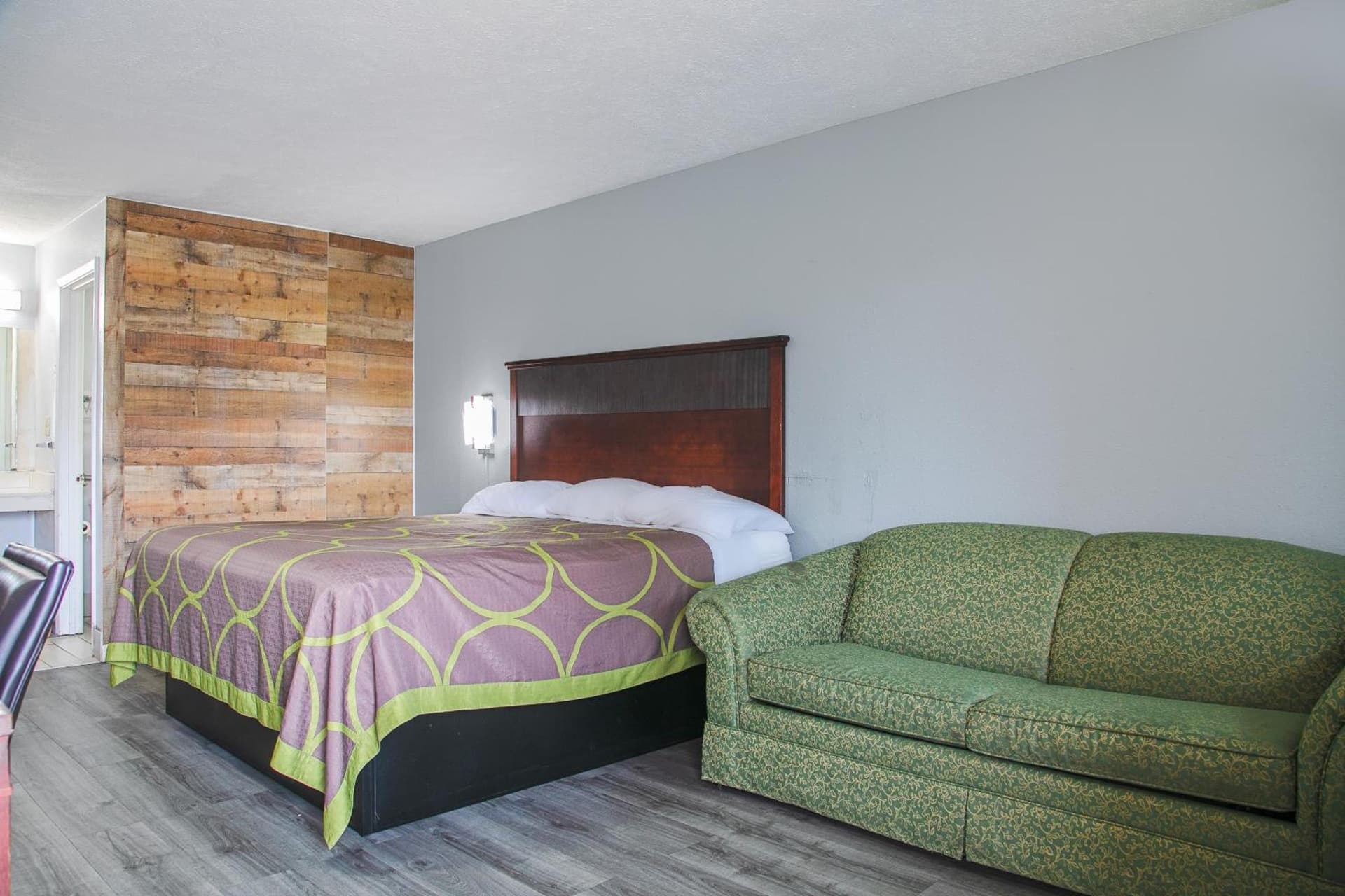 Masters Inn Augusta at Washington Road property views in Augusta, GA — gallery photo 3