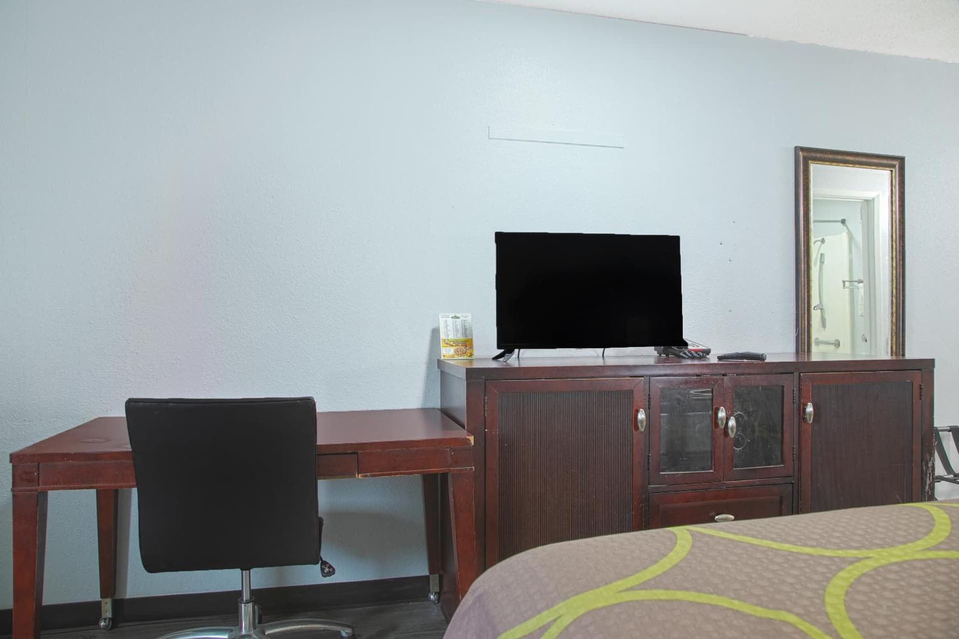 Masters Inn Augusta at Washington Road interior in Augusta, GA — gallery photo 2