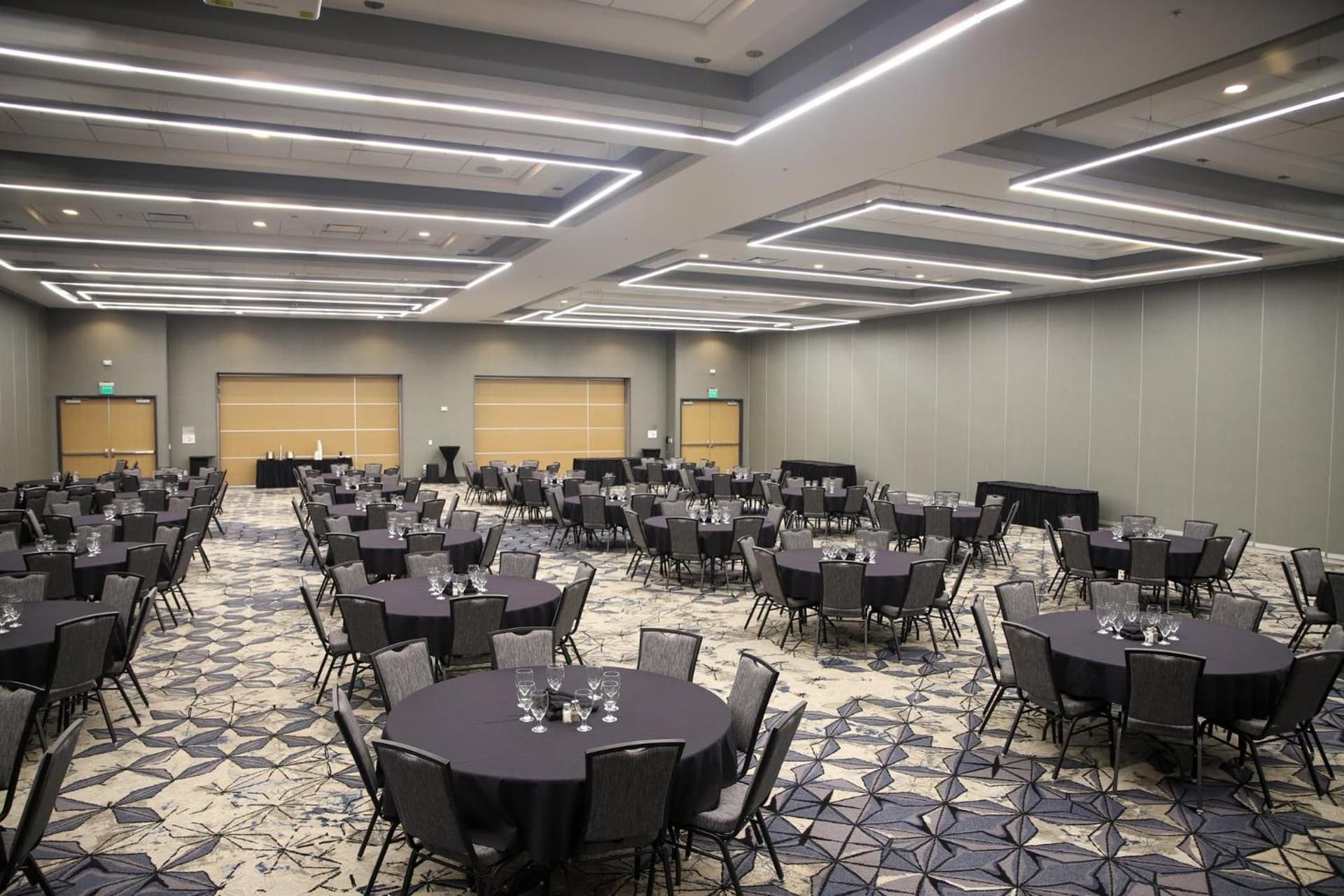 Holiday Inn & Suites Cedar Falls-Waterloo Event Ctr by IHG gallery photo in Cedar Falls, IA — image 40