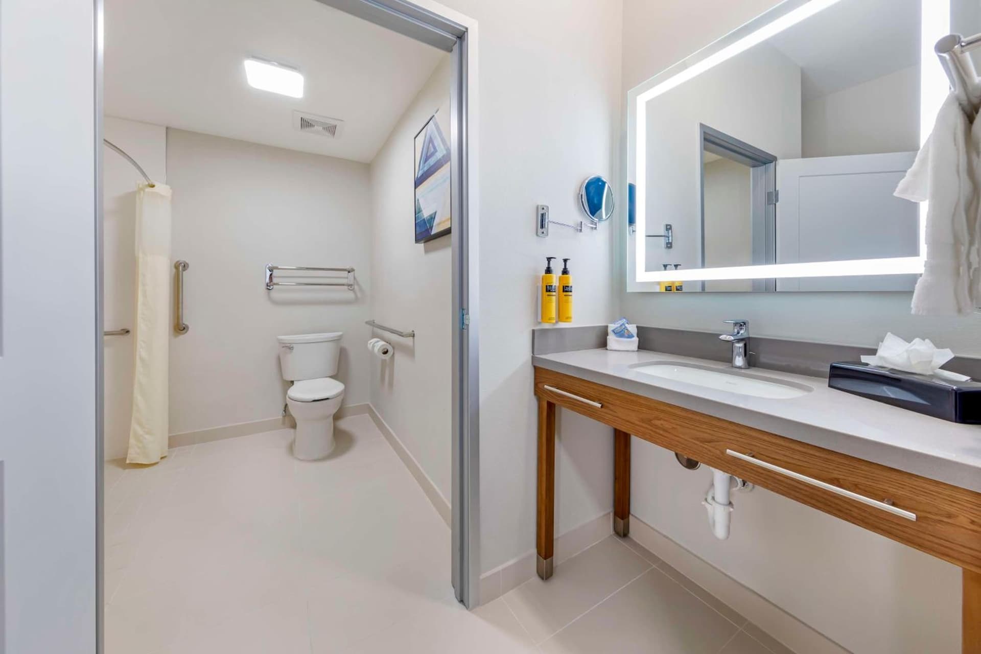 Executive Residency by Best Western Victorville gallery photo in Victorville, CA — image 24