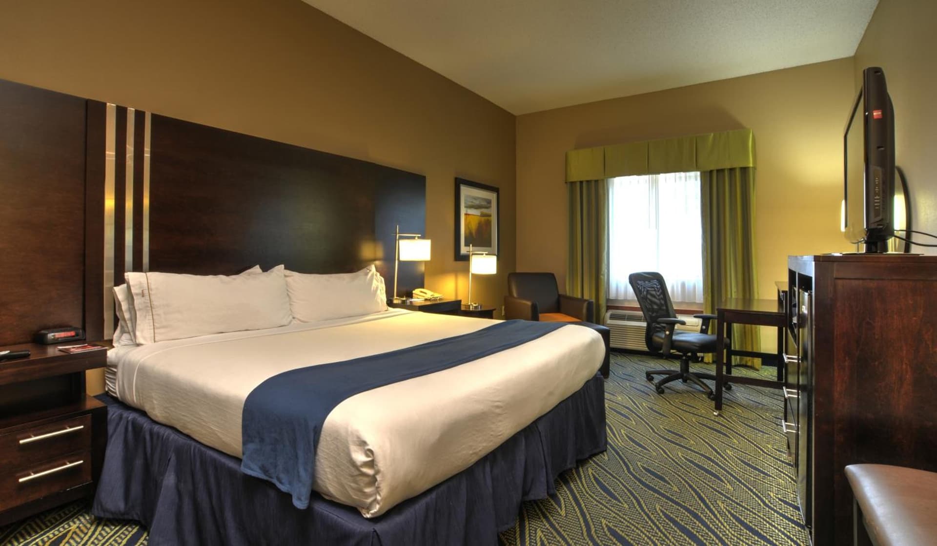 Holiday Inn Express & Suites Midwest City by IHG property views in Midwest City, OK — gallery photo 3
