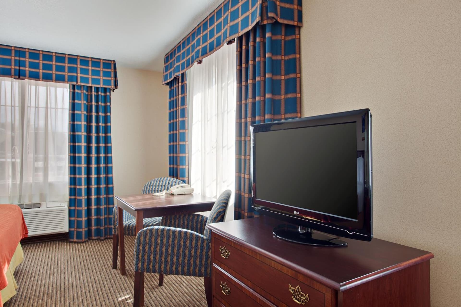 Holiday Inn Express & Suites Jackson by IHG gallery photo in Jackson, CA — image 16