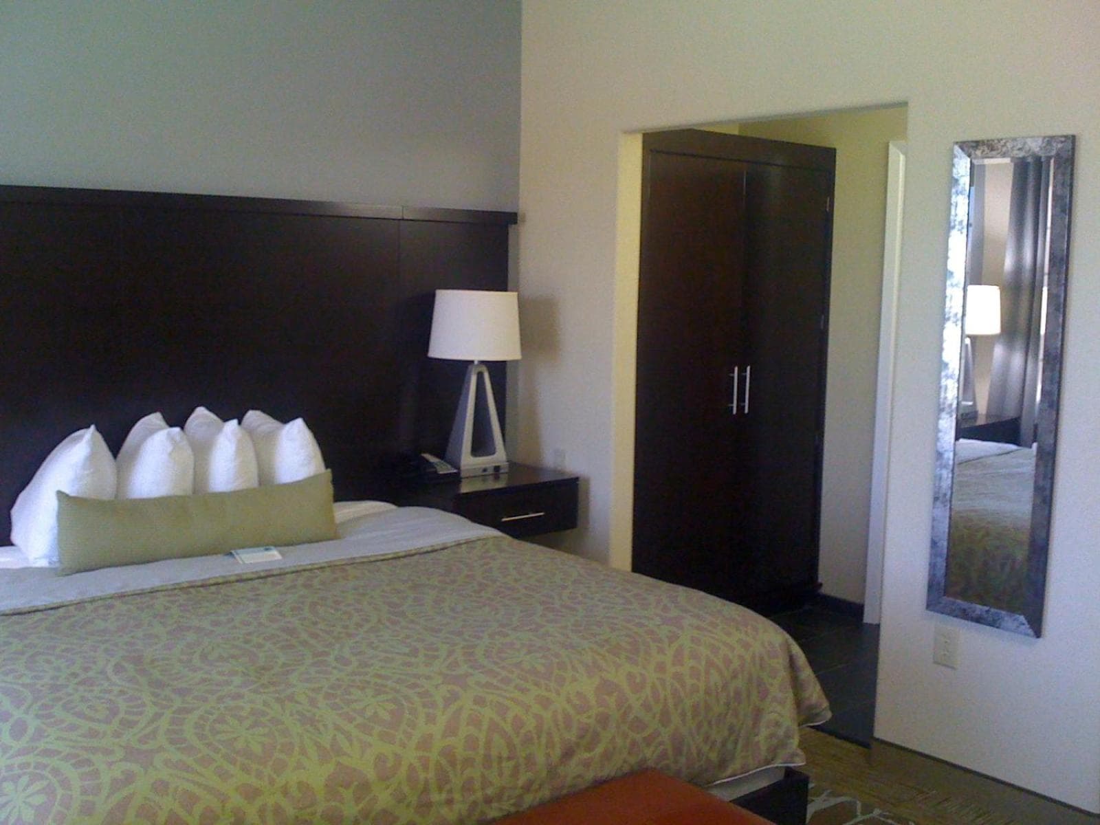 Staybridge Suites Houston Stafford - Sugar Land by IHG gallery photo in Stafford, TX — image 37
