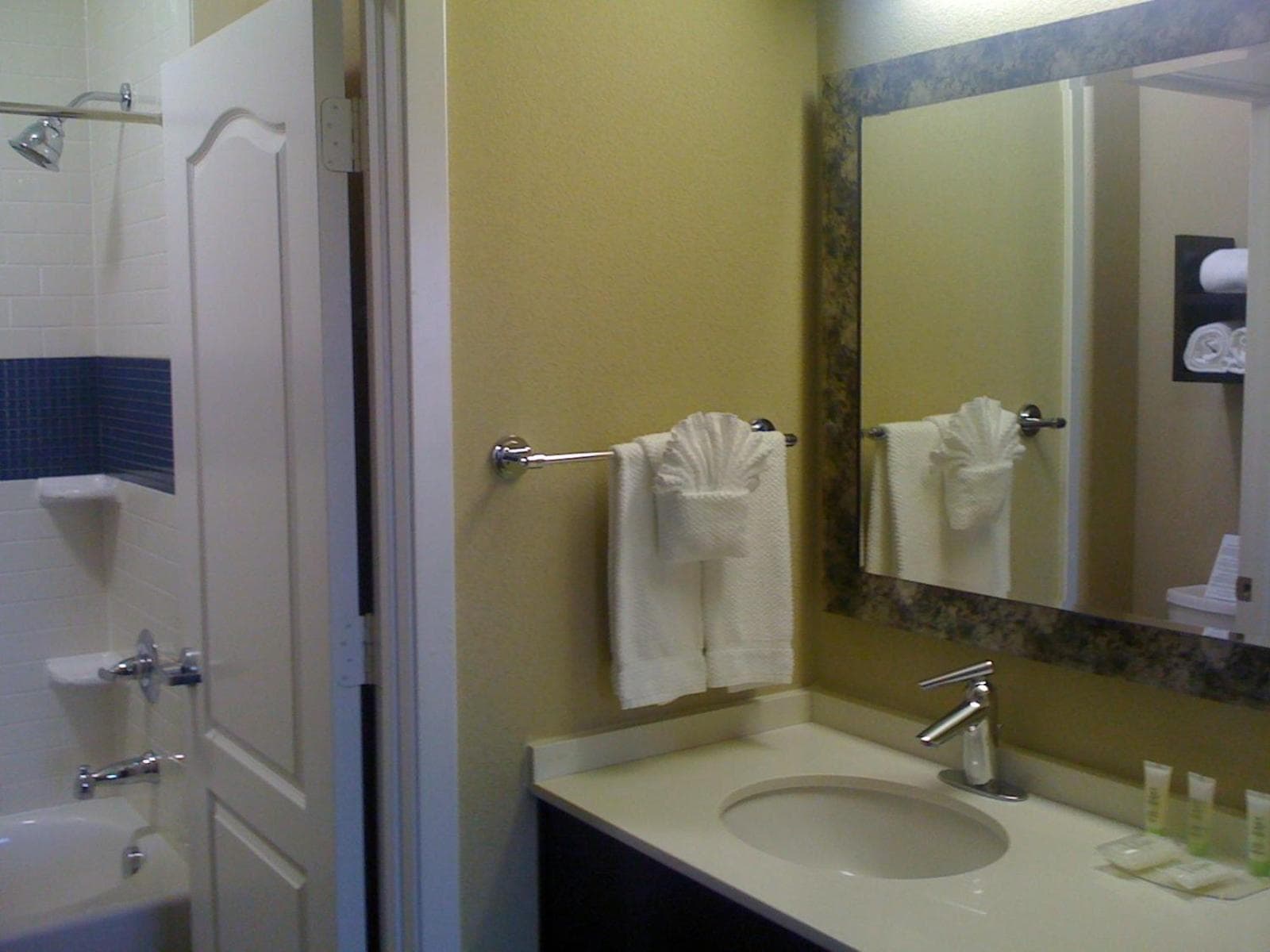 Staybridge Suites Houston Stafford - Sugar Land by IHG gallery photo in Stafford, TX — image 12