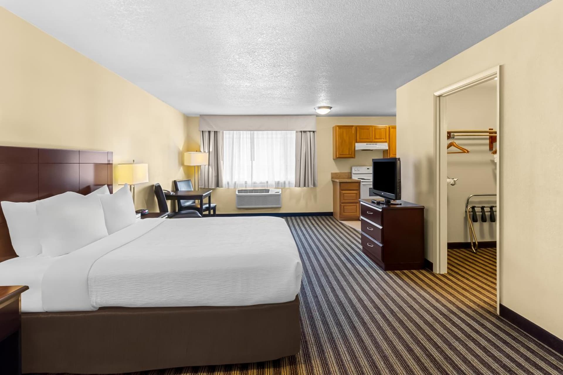 Quality Inn & Suites Vancouver - Hazel Dell gallery photo in Vancouver, WA — image 56